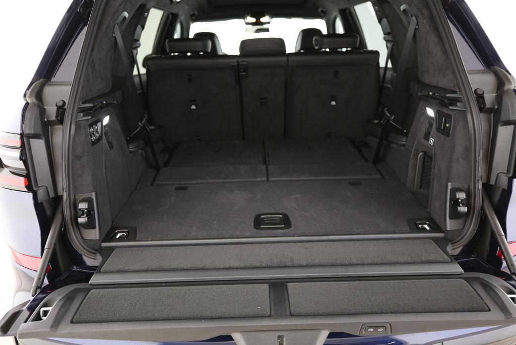 BMW X7 40d xDrive-image-7