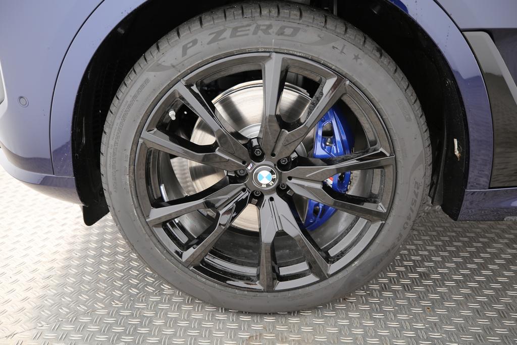 BMW X7 40d xDrive-image-3