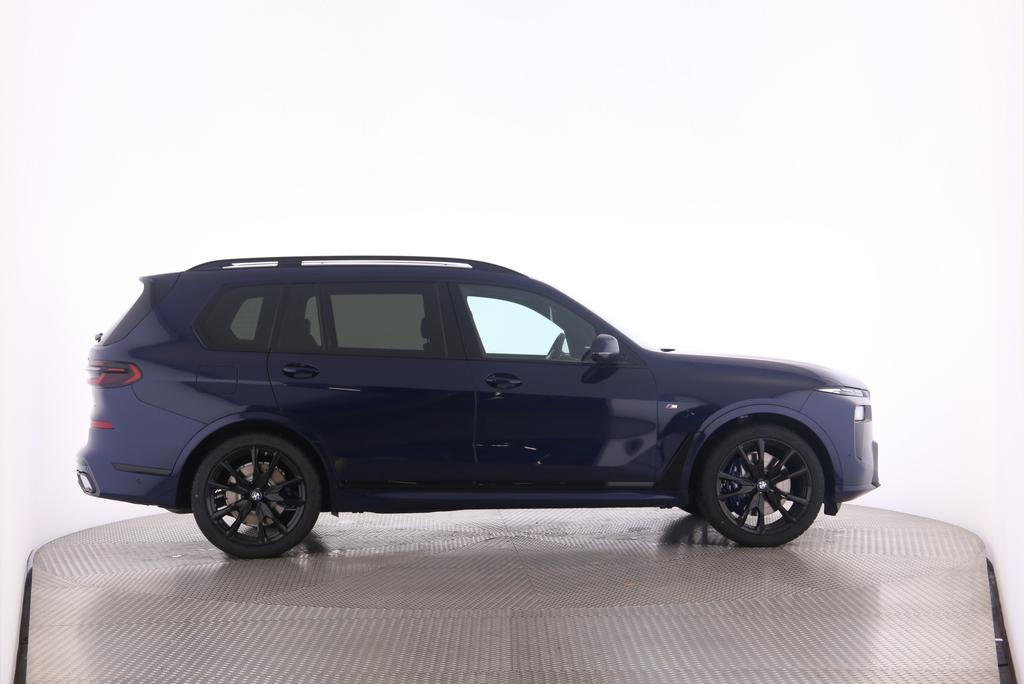 BMW X7 40d xDrive-image-16
