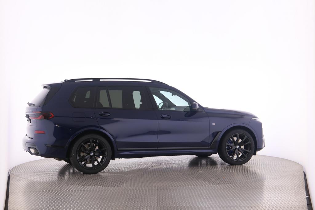 BMW X7 40d xDrive-image-15