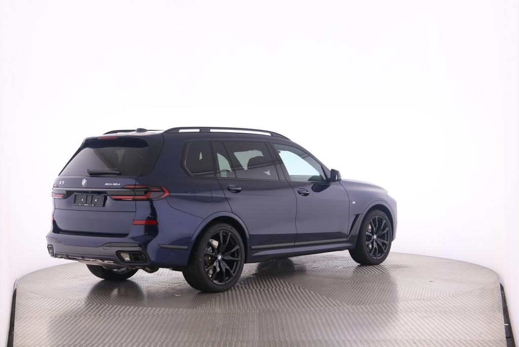 BMW X7 40d xDrive-image-13
