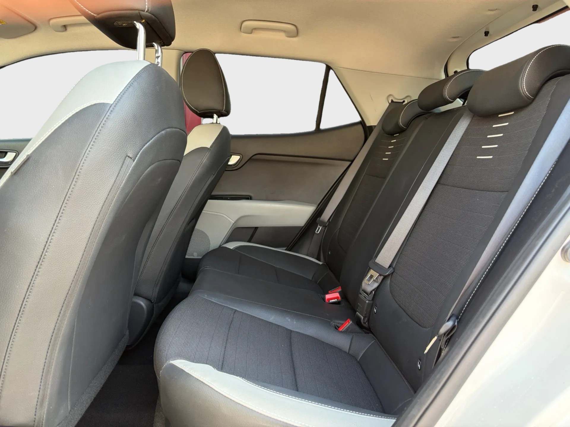 KIA Stonic 1.0 T-GDi-image-11