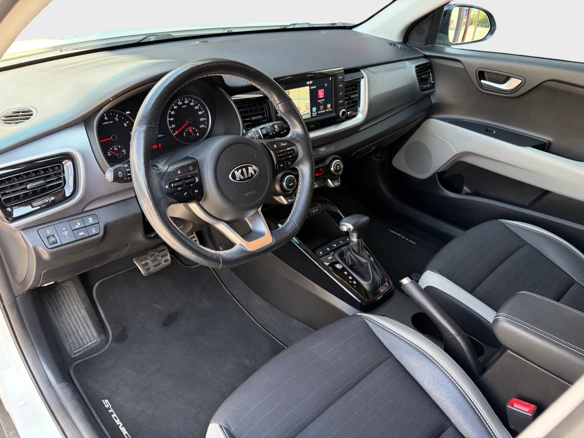 KIA Stonic 1.0 T-GDi-image-9