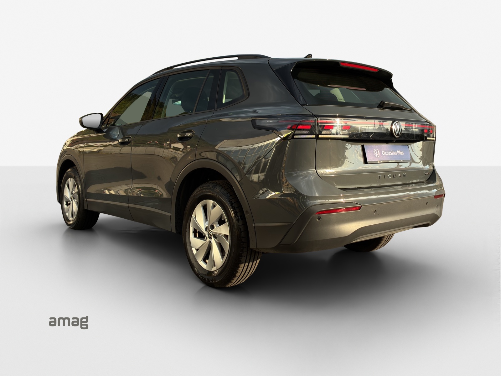 VW Tiguan 2.0 TSI DSG Life 4Motion-image-2