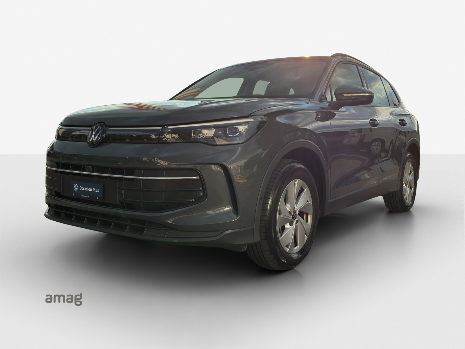VW Tiguan 2.0 TSI DSG Life 4Motion-image-0