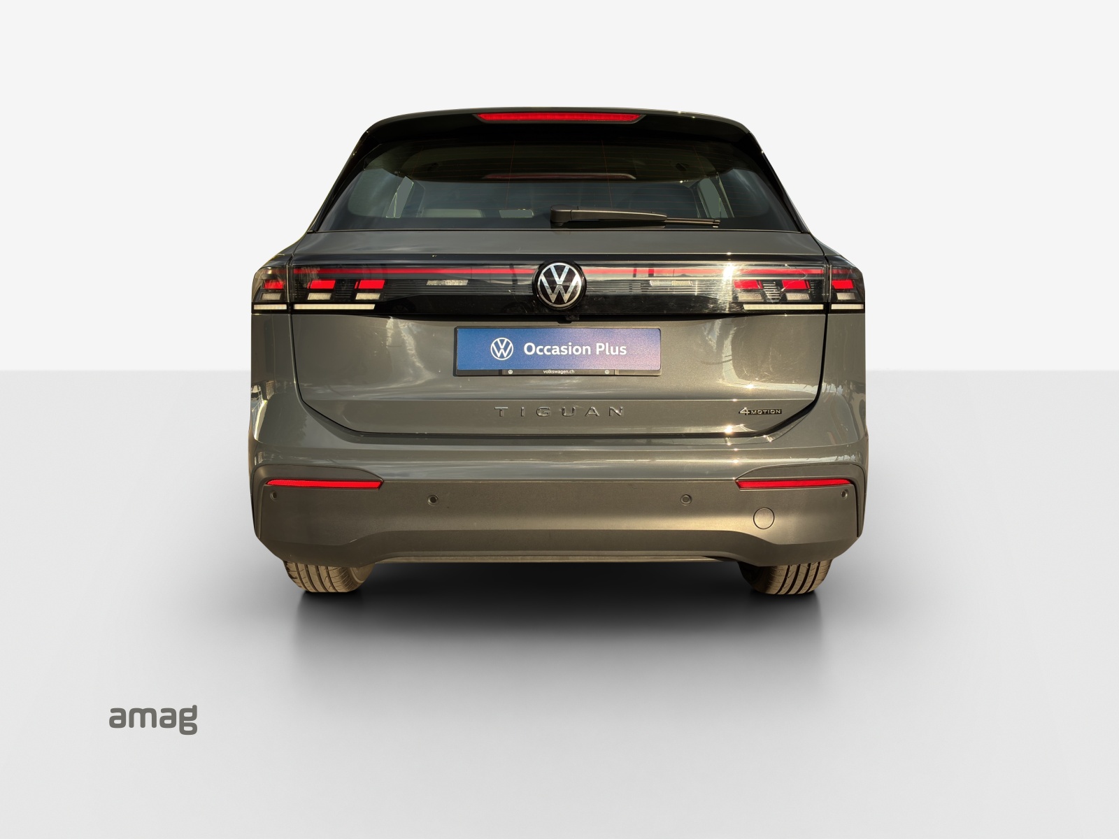 VW Tiguan 2.0 TSI DSG Life 4Motion-image-3