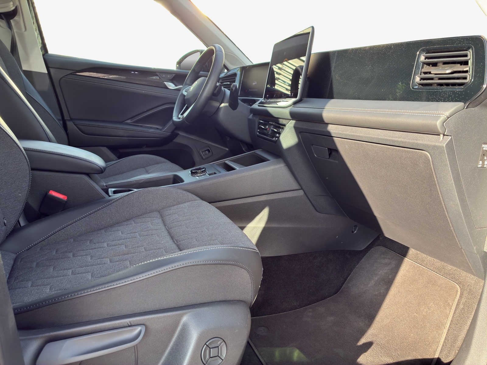 VW Tiguan 2.0 TSI DSG Life 4Motion-image-14