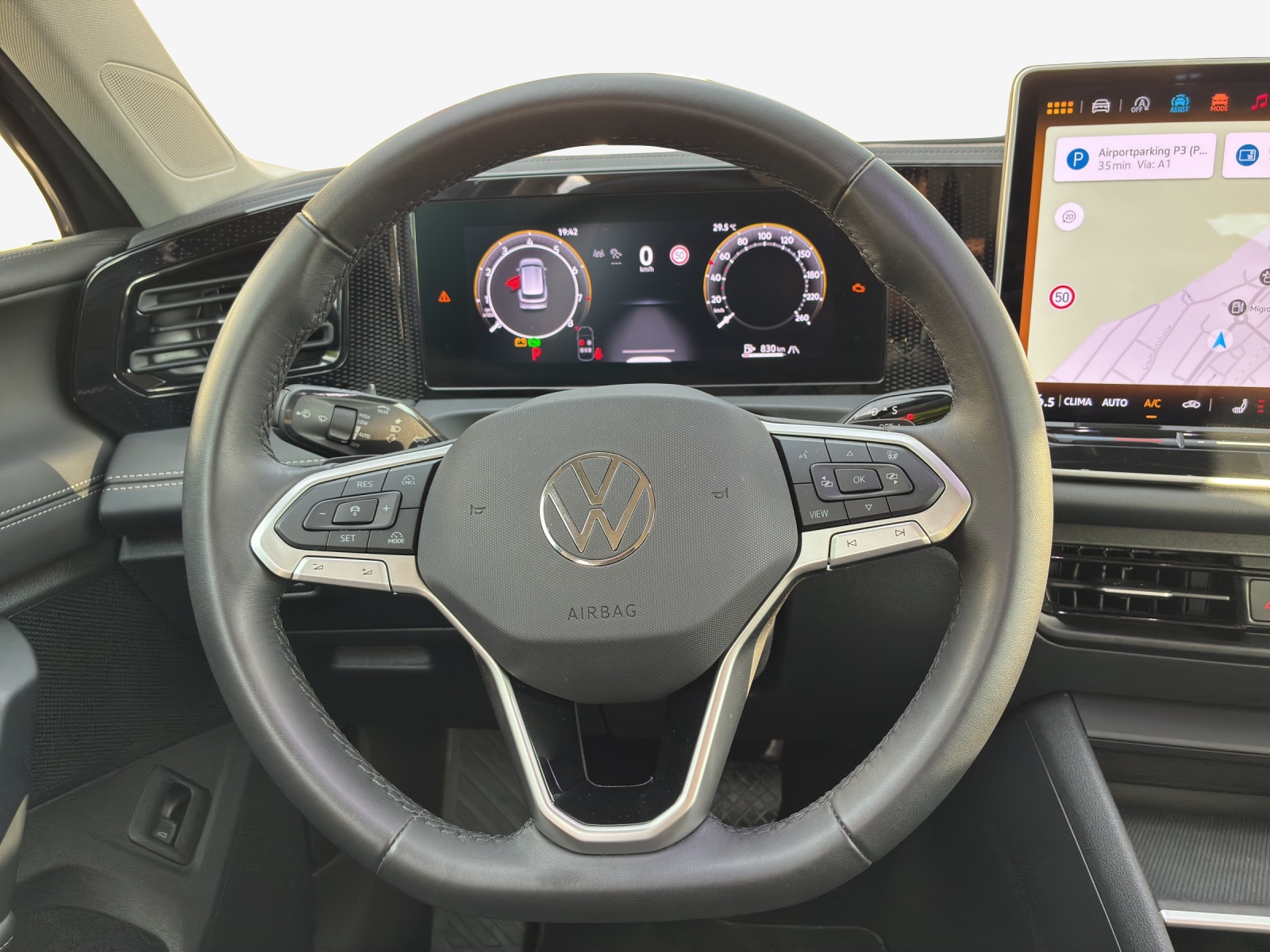 VW Tiguan 2.0 TSI DSG Life 4Motion-image-9