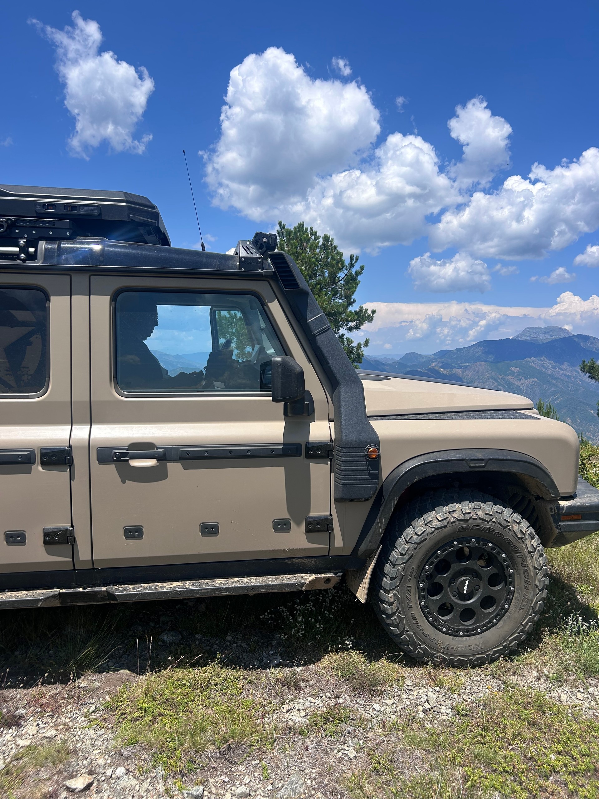 INEOS Grenadier Utility Wagon 3.0 Twin Turbo Diesel by capricorntrucks.ch-image-26