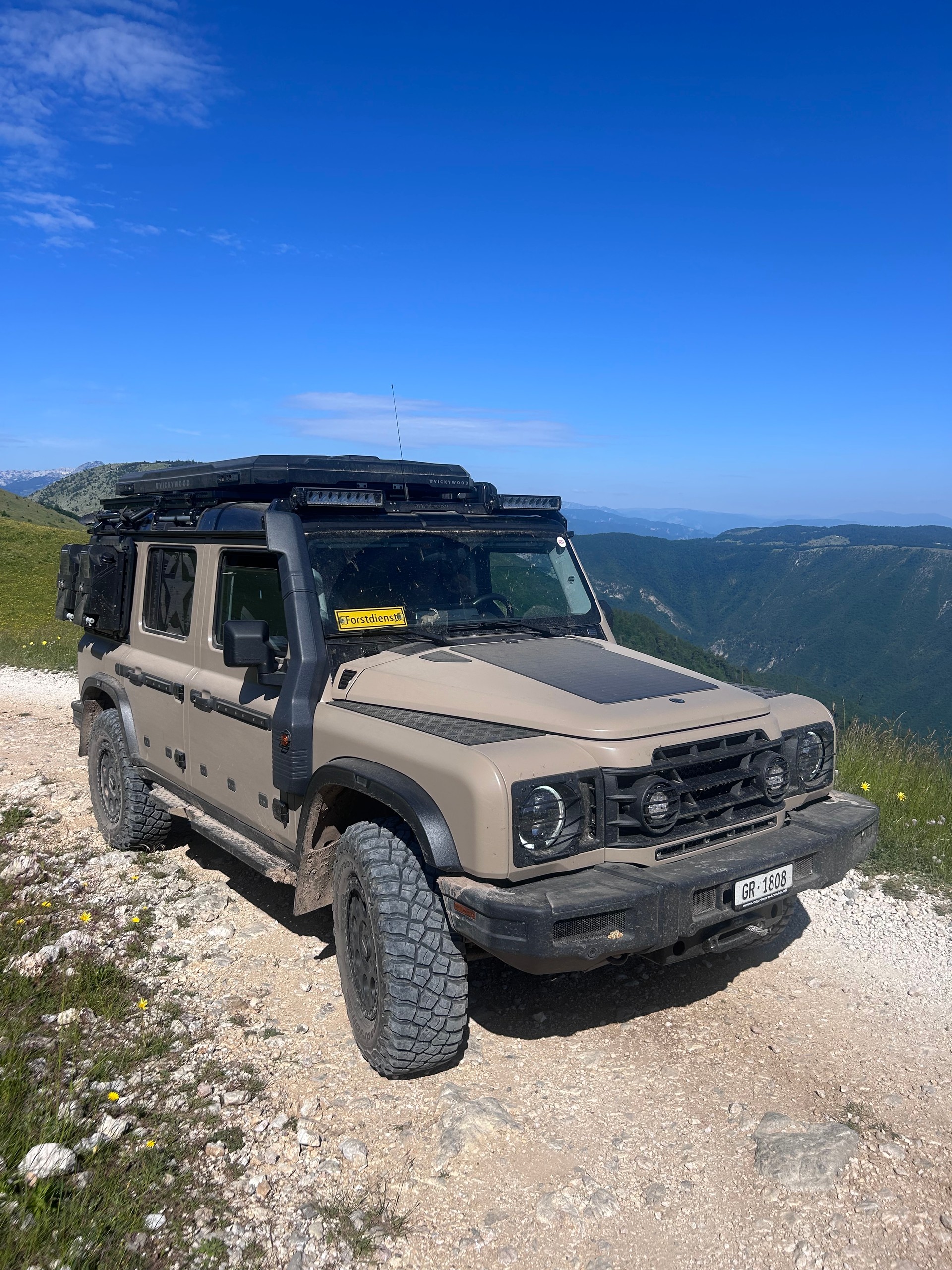 INEOS Grenadier Utility Wagon 3.0 Twin Turbo Diesel by capricorntrucks.ch-image-14