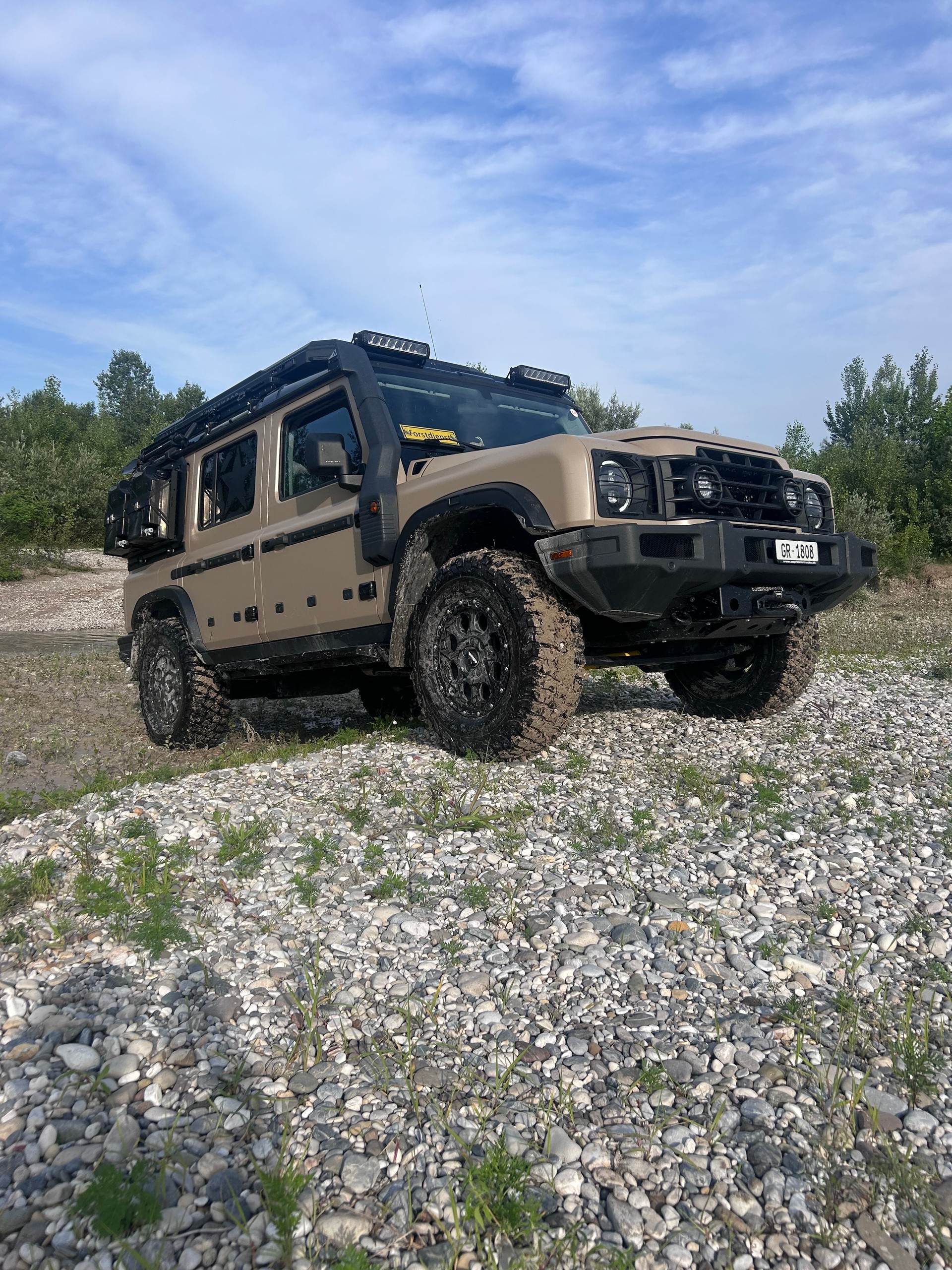 INEOS Grenadier Utility Wagon 3.0 Twin Turbo Diesel by capricorntrucks.ch-image-8