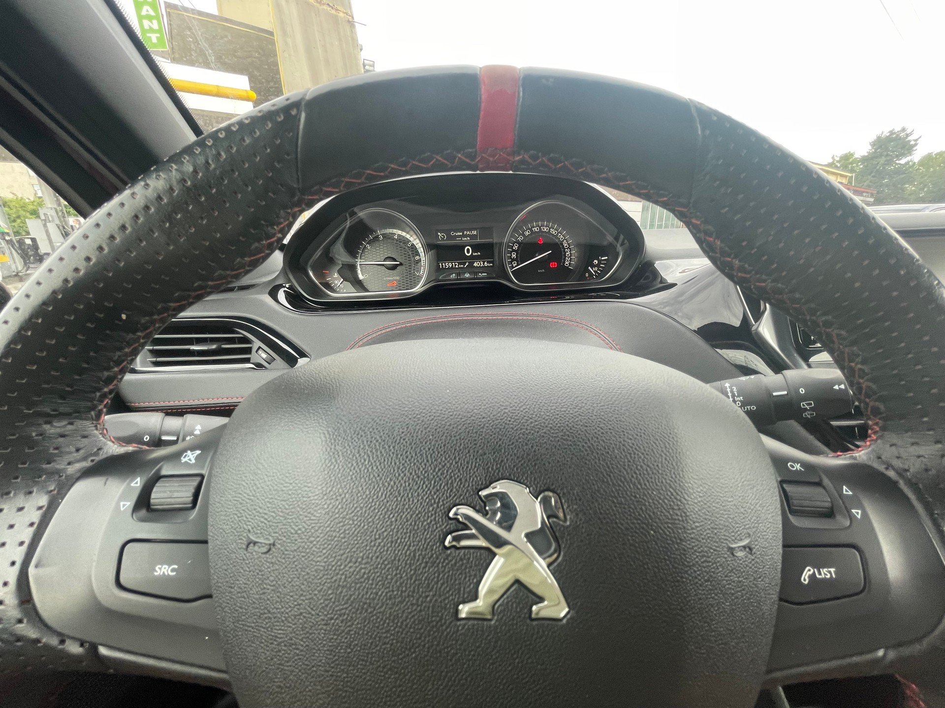 PEUGEOT 208 1.6 Turbo GTi Sport-image-9