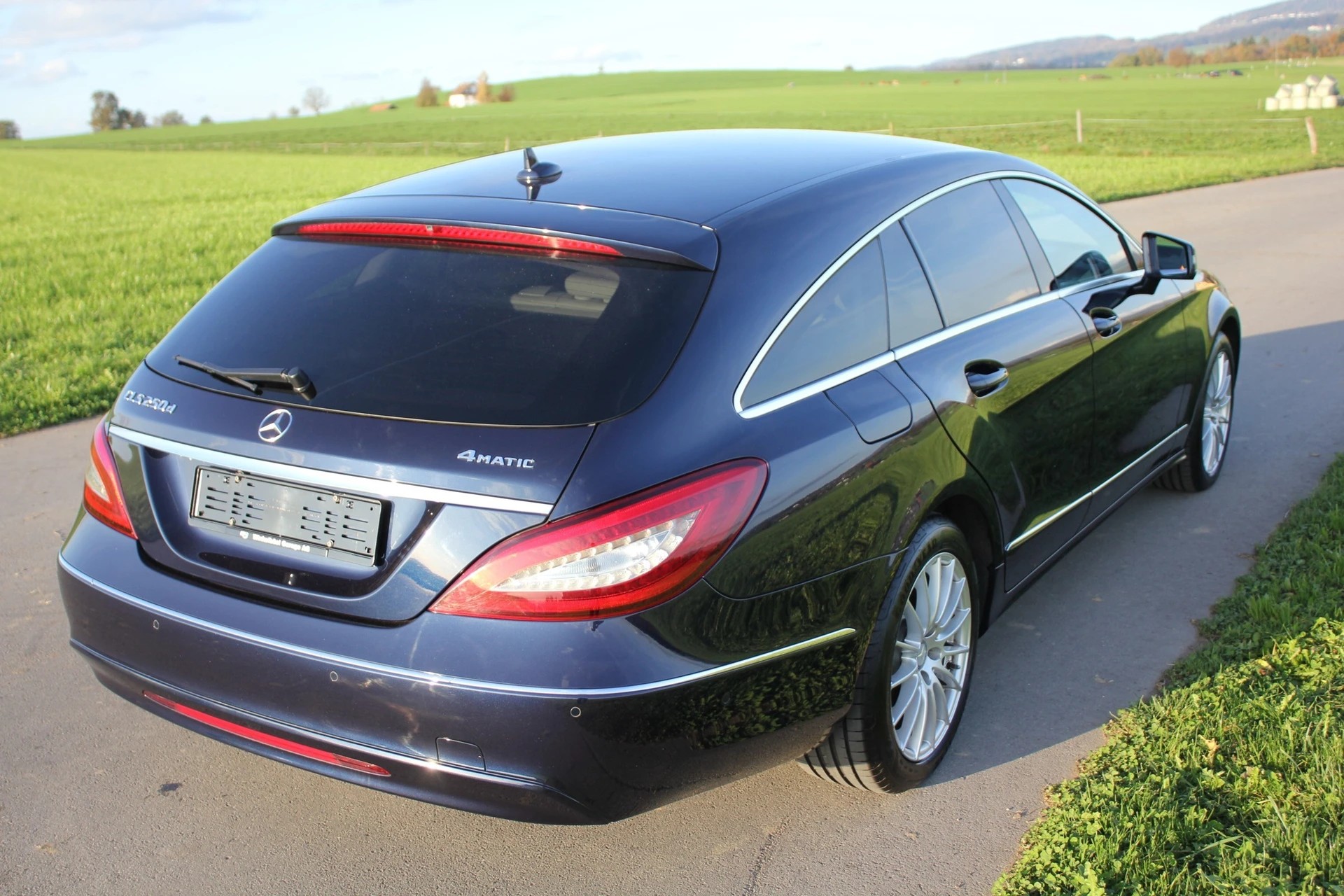 MERCEDES-BENZ CLS Shooting Brake 250 BlueTEC 4Matic 7G-Tronic-image-3