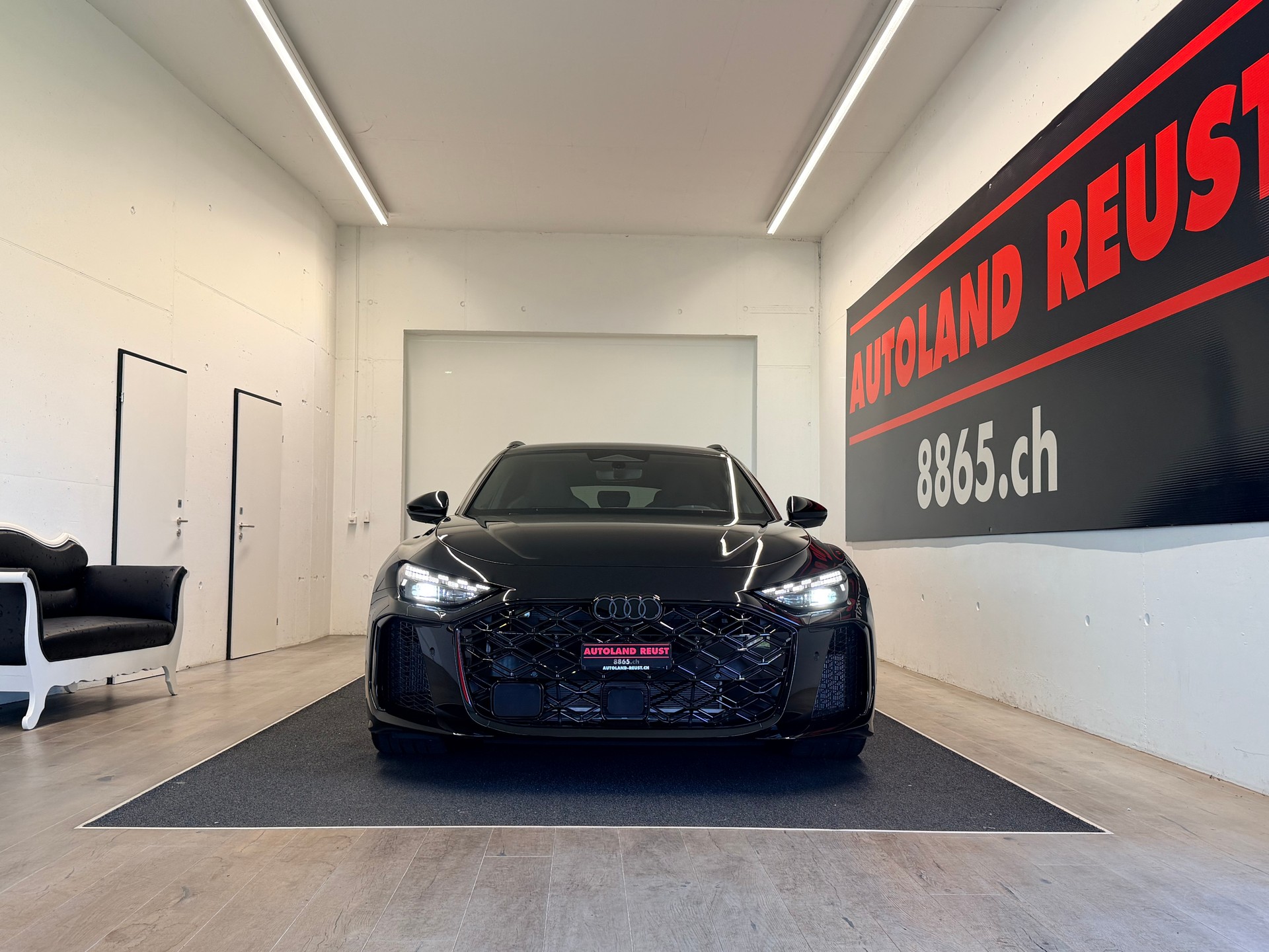 AUDI RS 5 Avant TFSI 470 kW Tiptronic quattro-showroom-element-1