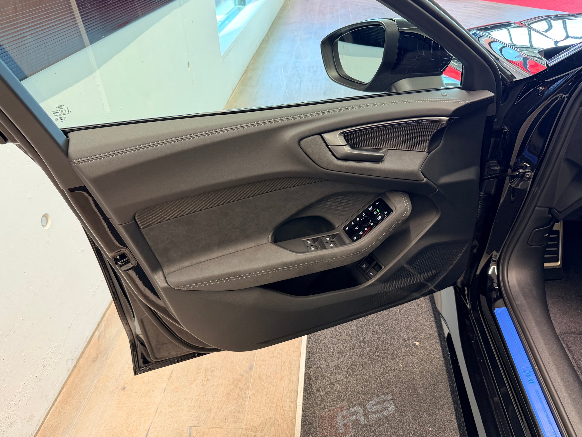 AUDI RS 5 Avant TFSI 470 kW Tiptronic quattro-image-14