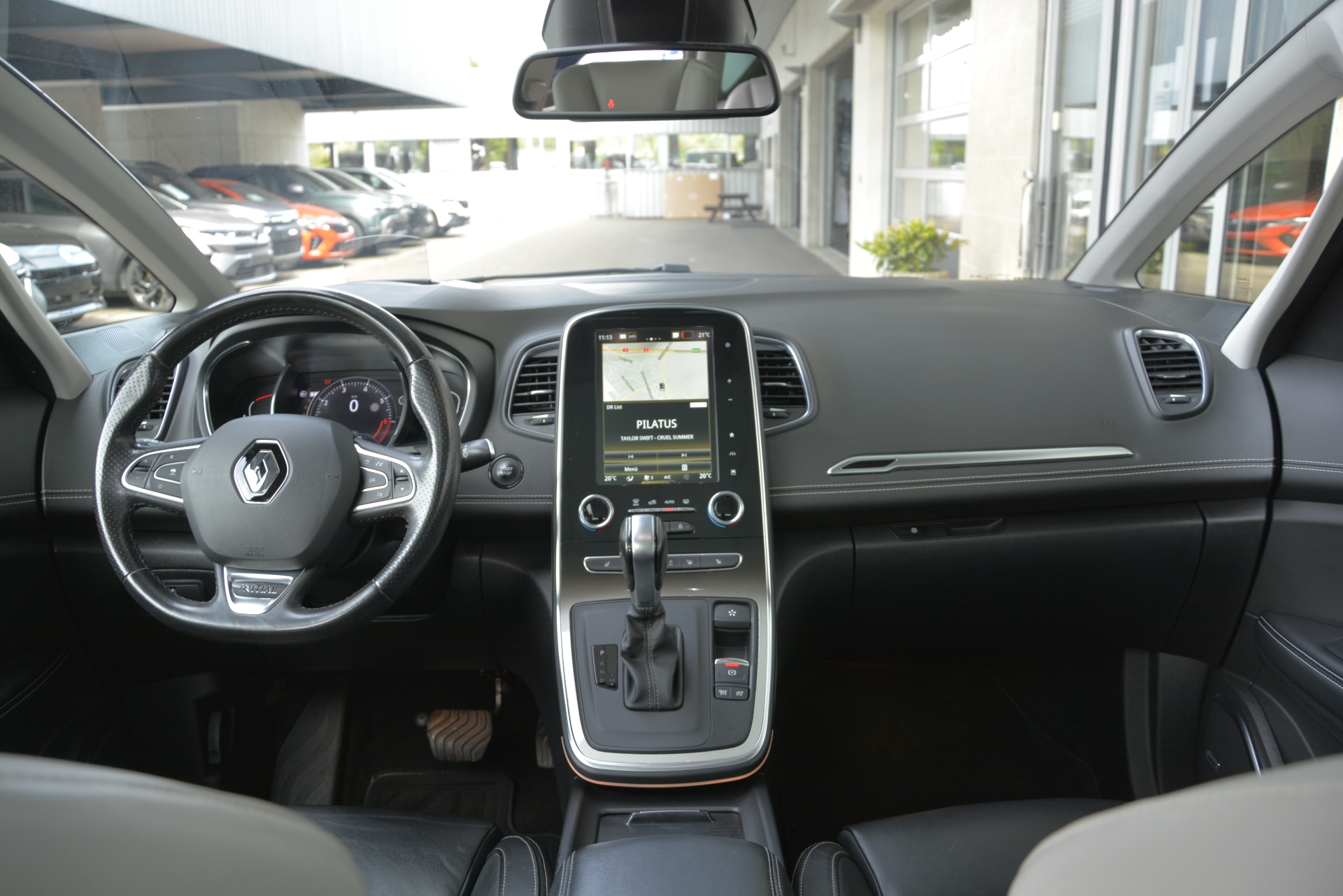 RENAULT Scenic 1.3 TCe 160 Initiale EDC-image-5