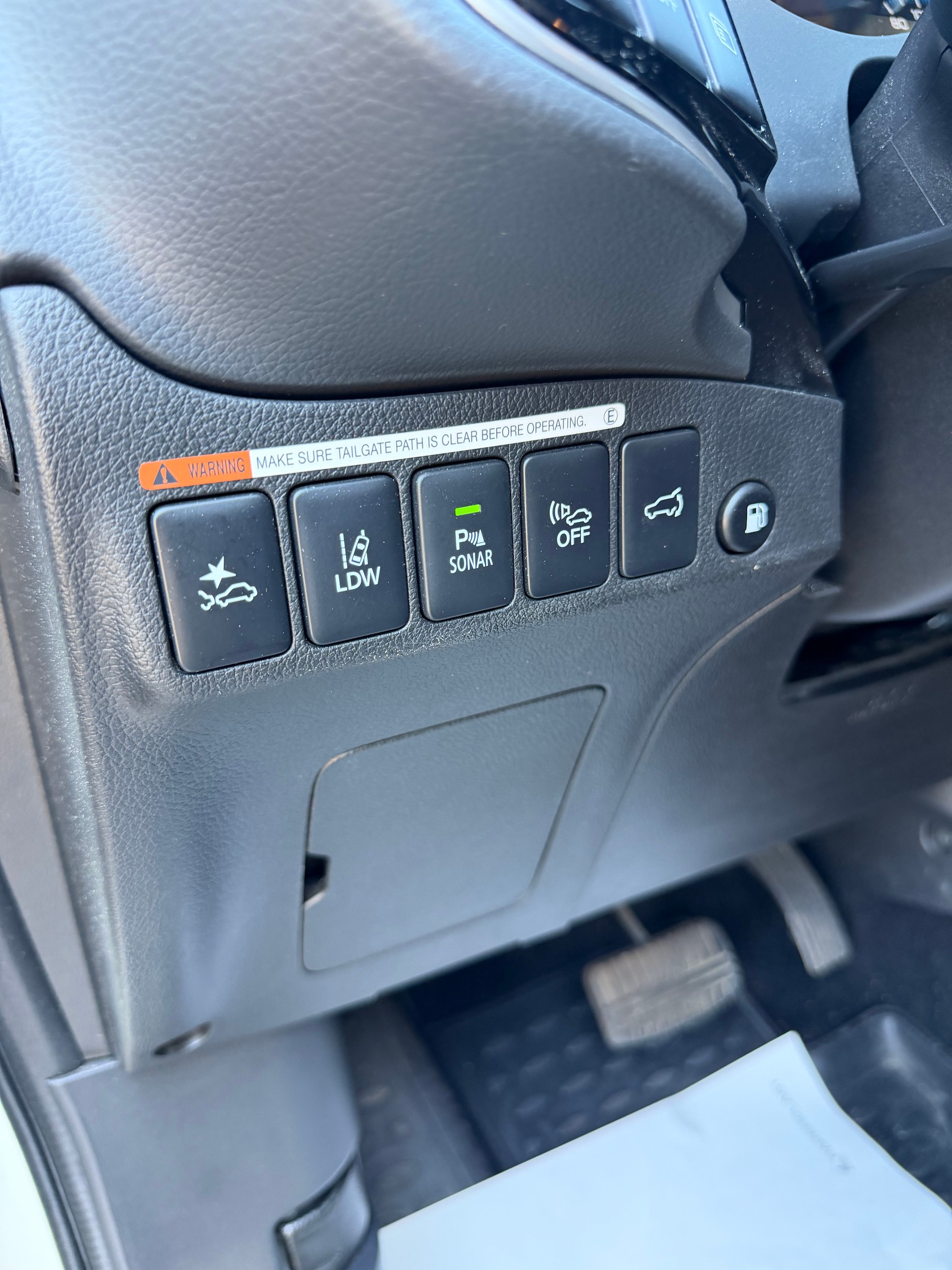 MITSUBISHI Outlander 2.4 PHEV Diamond 4WD Automatic-image-12