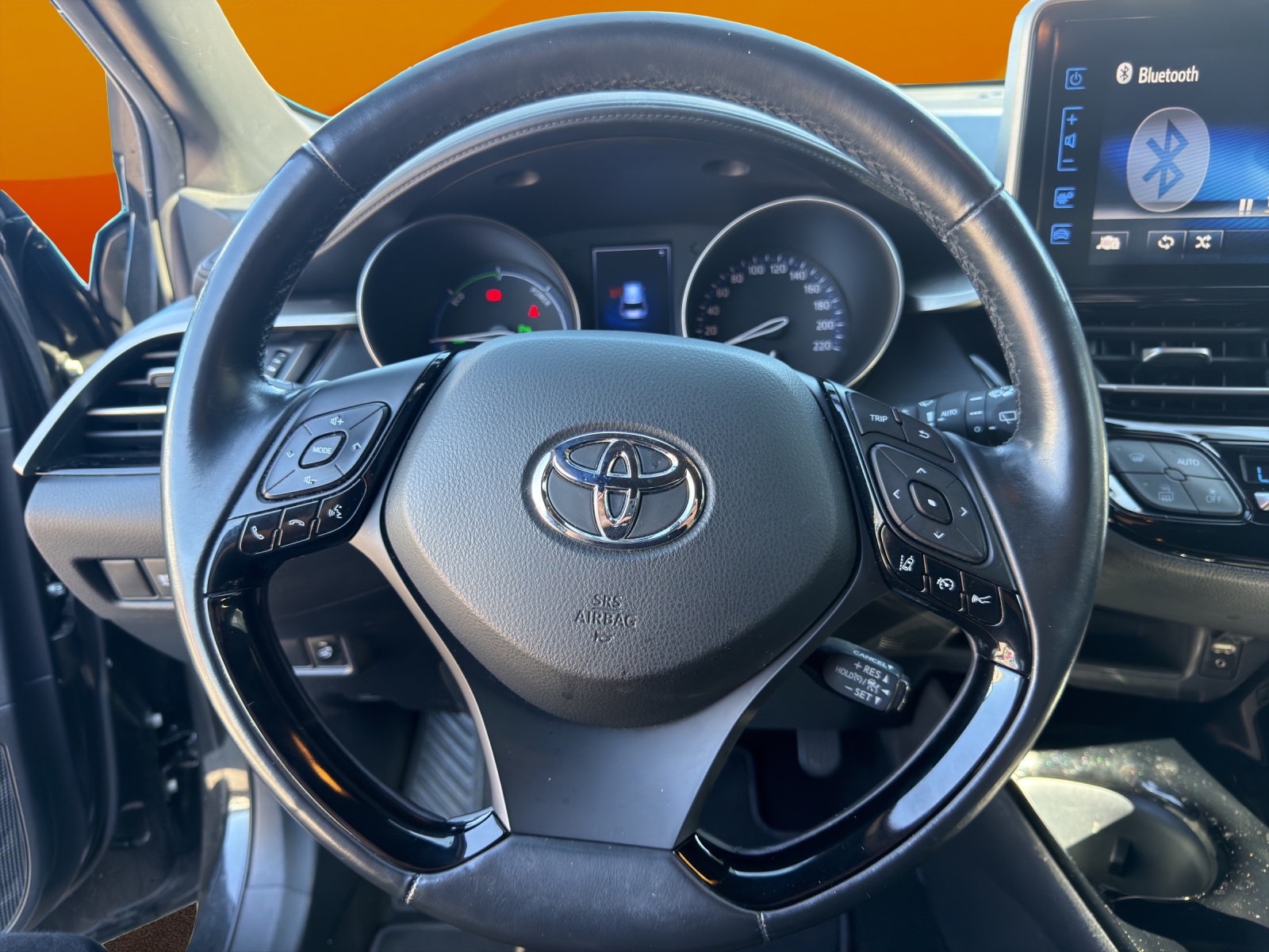 TOYOTA C-HR 1.8 HSD Trend CVT-image-9
