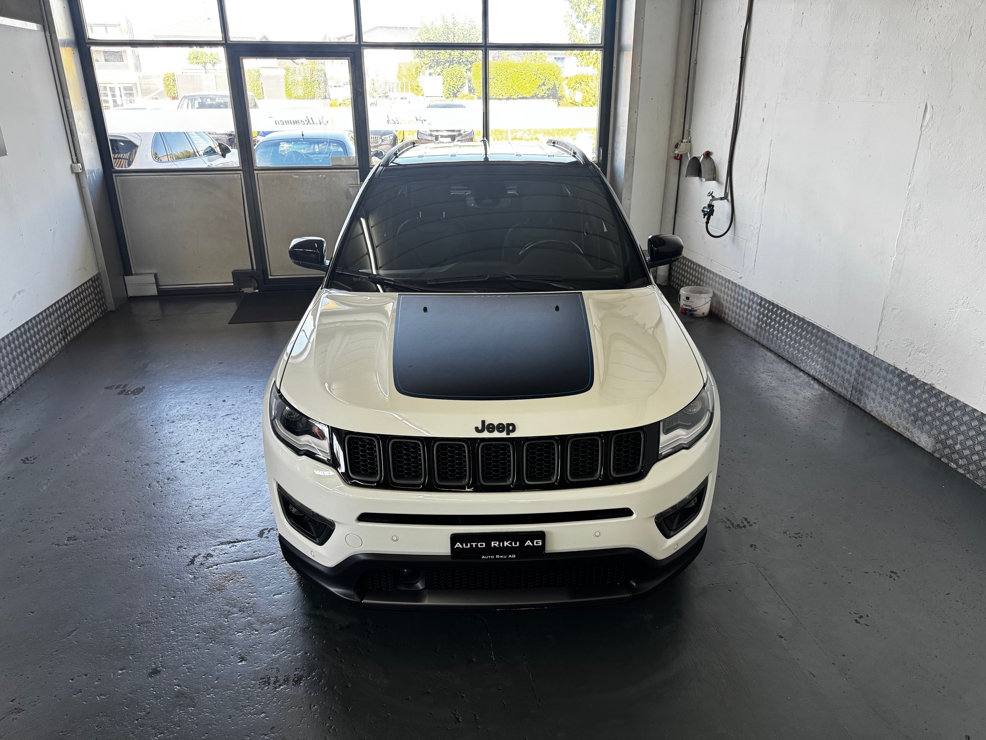 JEEP Compass 1.3 T PHEV S AWD-image-2