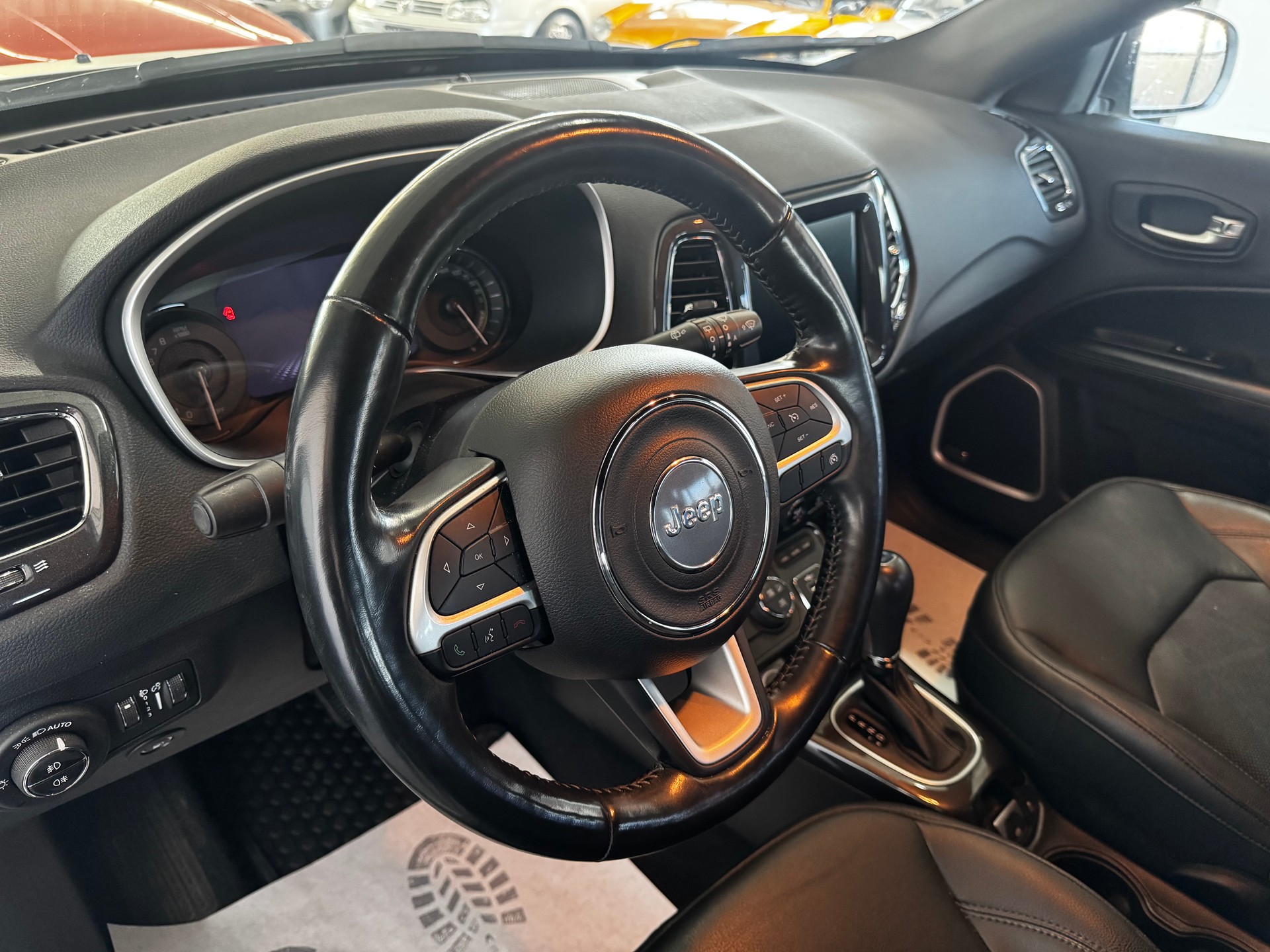 JEEP Compass 1.3 T PHEV S AWD-image-11