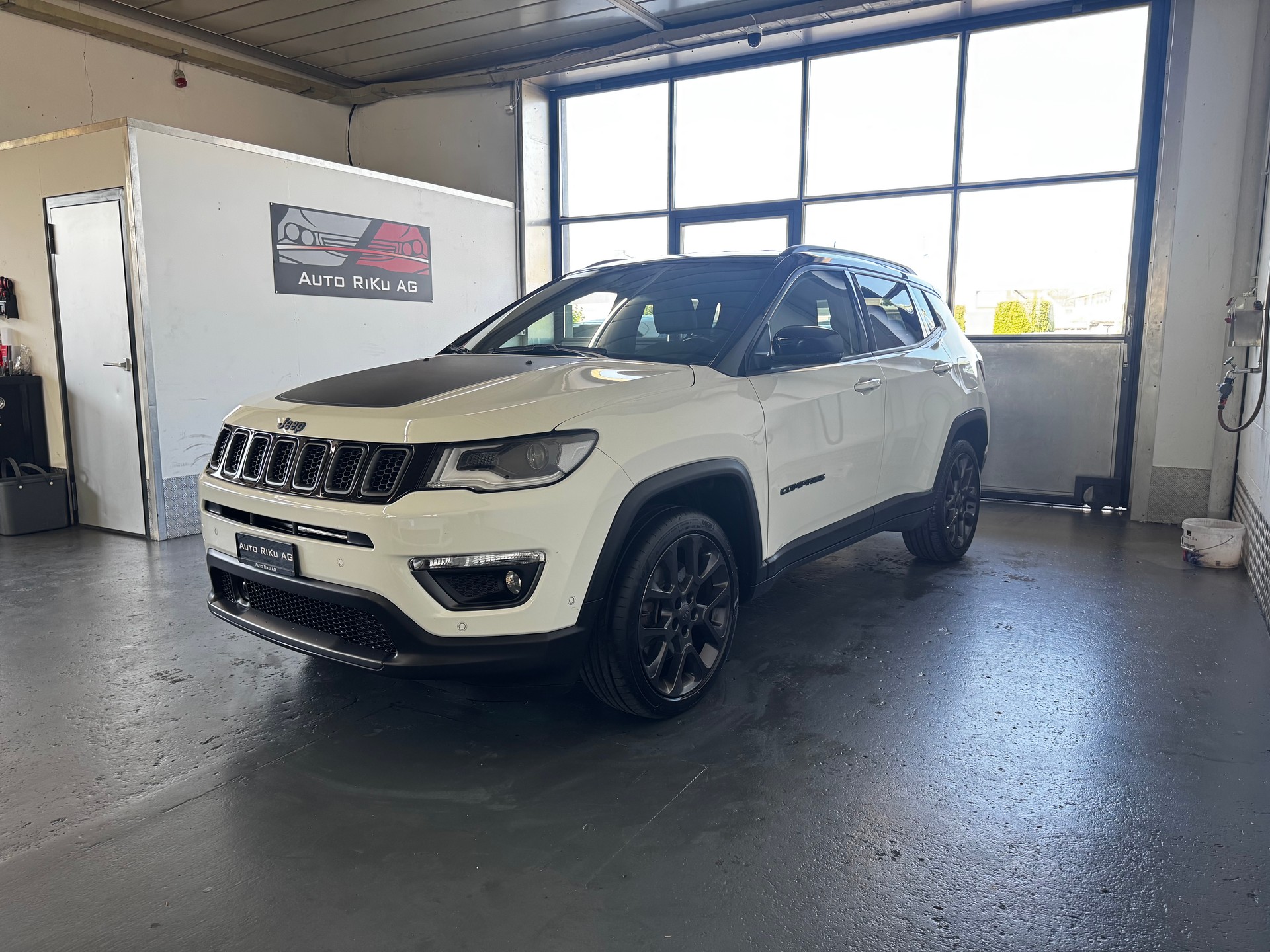 JEEP Compass 1.3 T PHEV S AWD-image-5