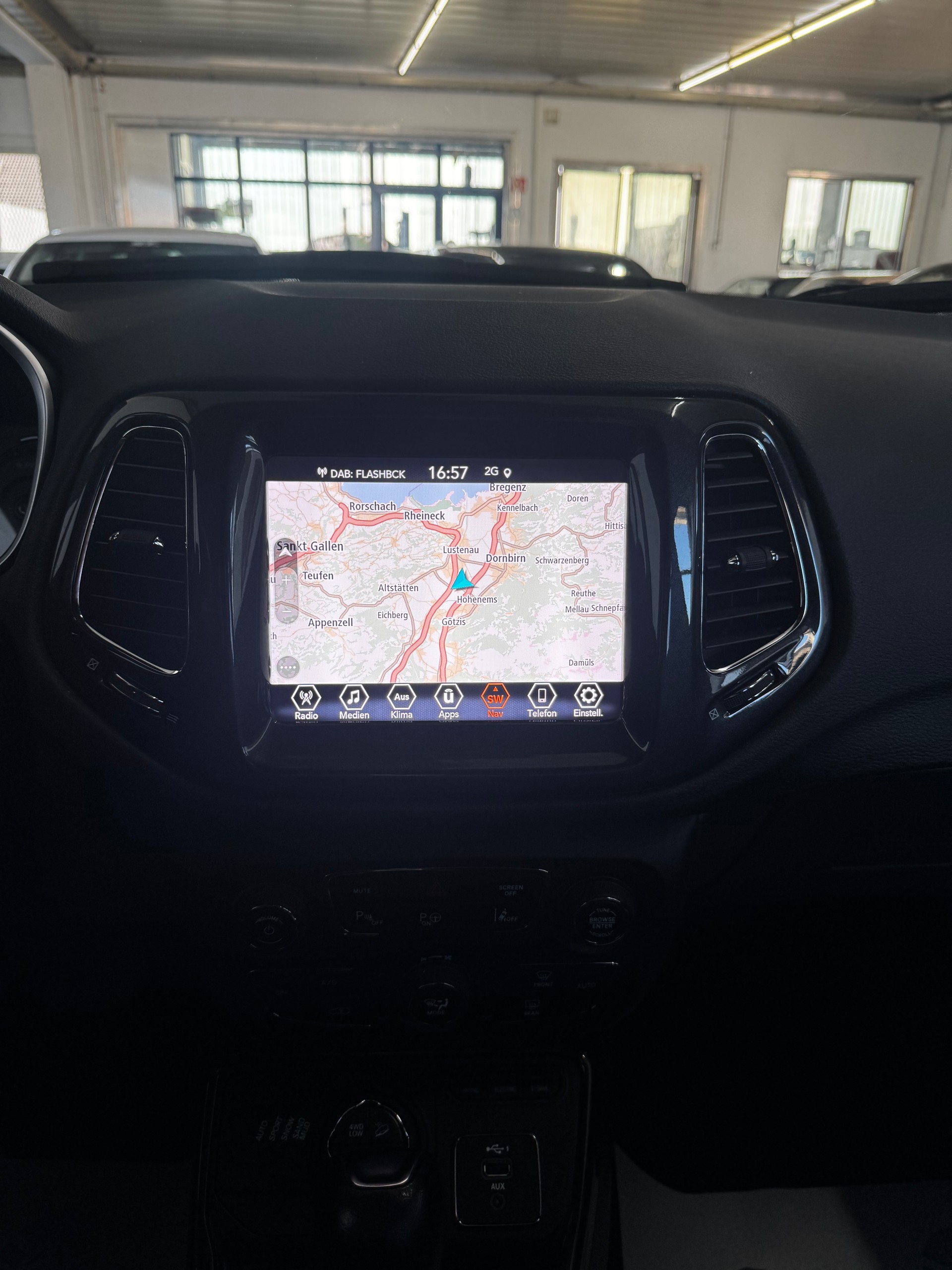 JEEP Compass 1.3 T PHEV S AWD-image-15