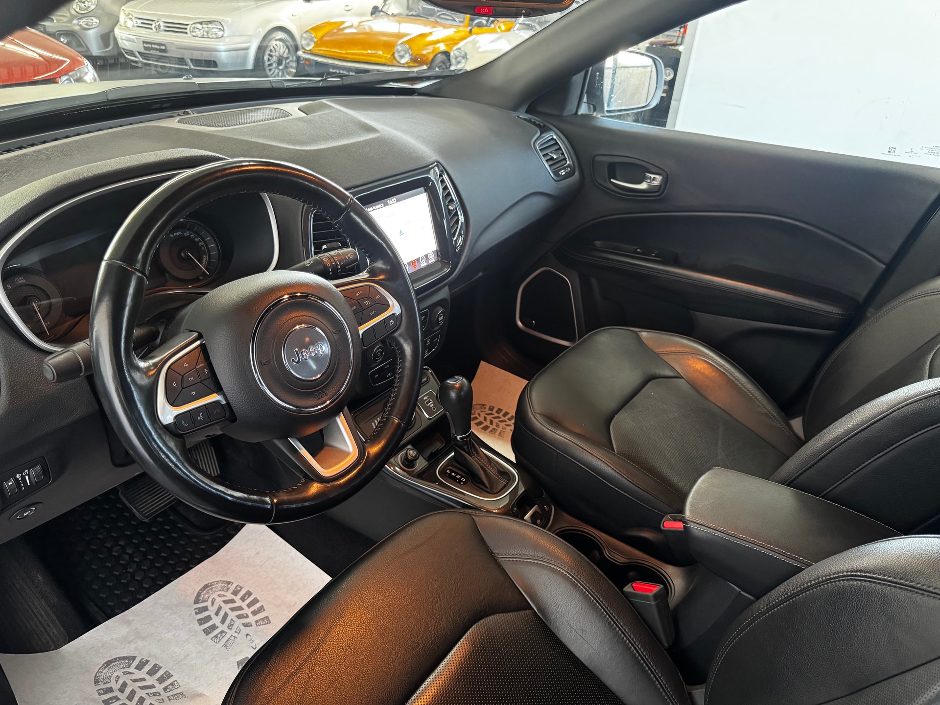 JEEP Compass 1.3 T PHEV S AWD-image-12