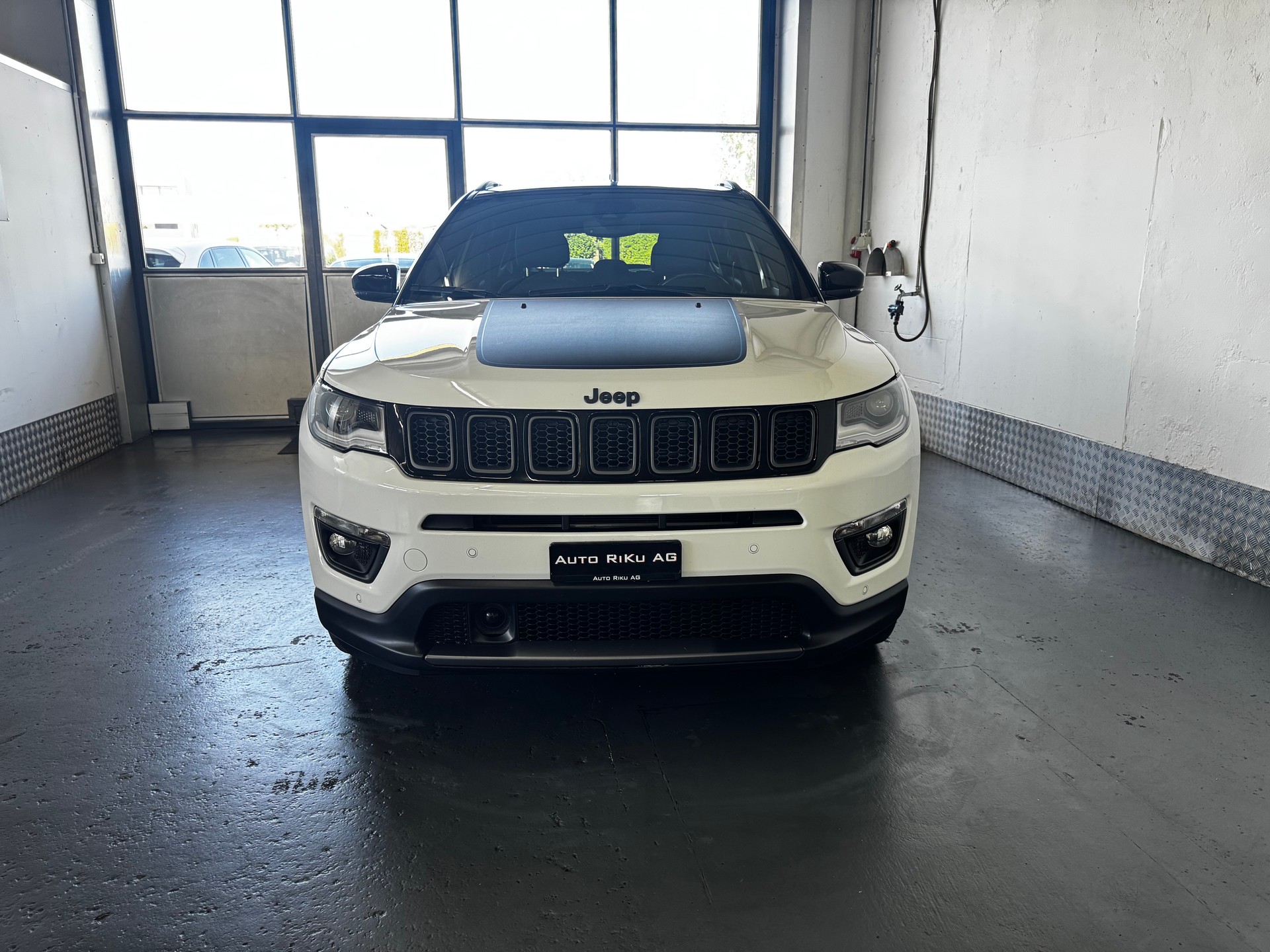 JEEP Compass 1.3 T PHEV S AWD-image-3