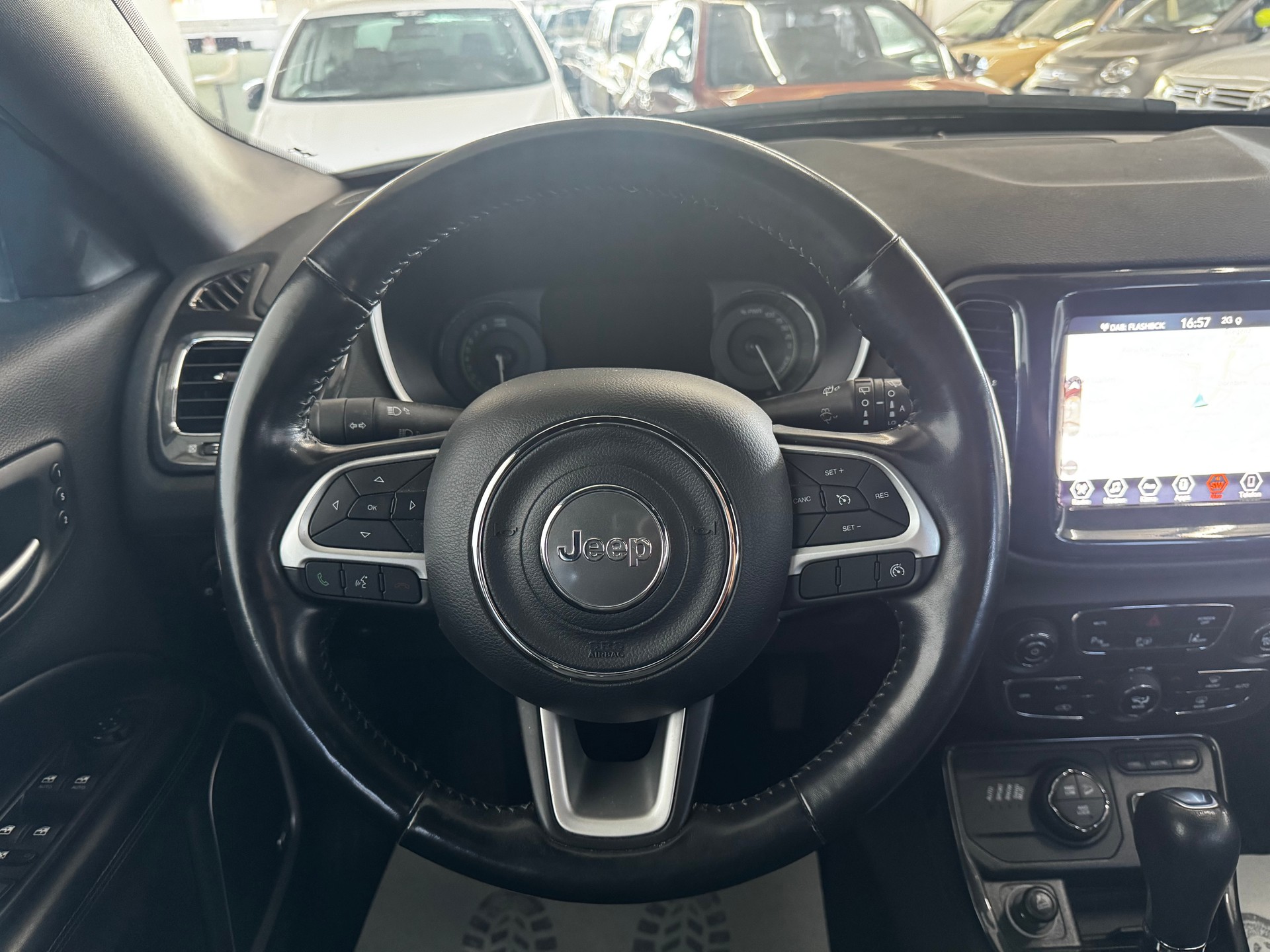 JEEP Compass 1.3 T PHEV S AWD-image-18