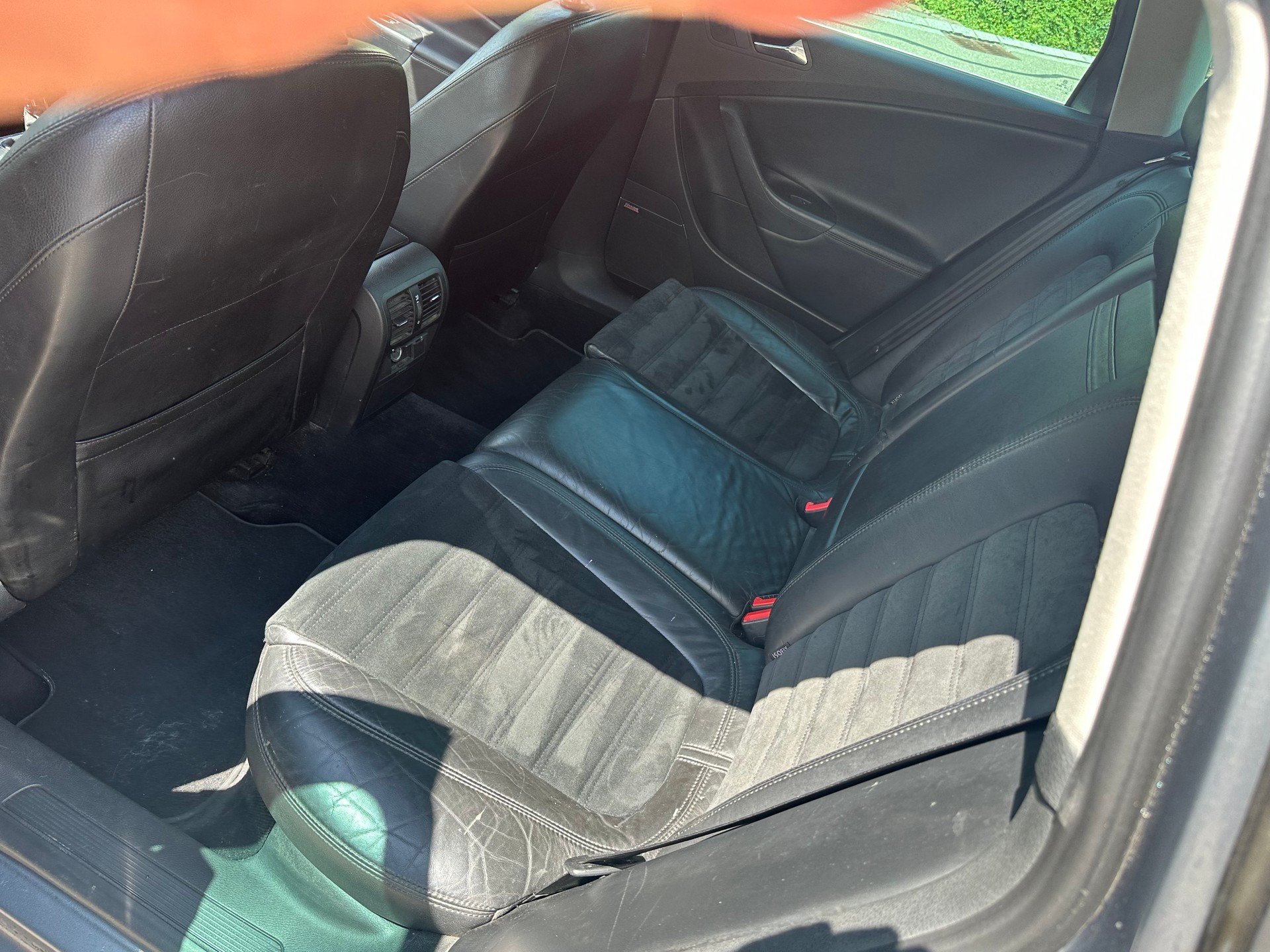 VW Passat 2.0 TDI Trendline 4Motion-image-9