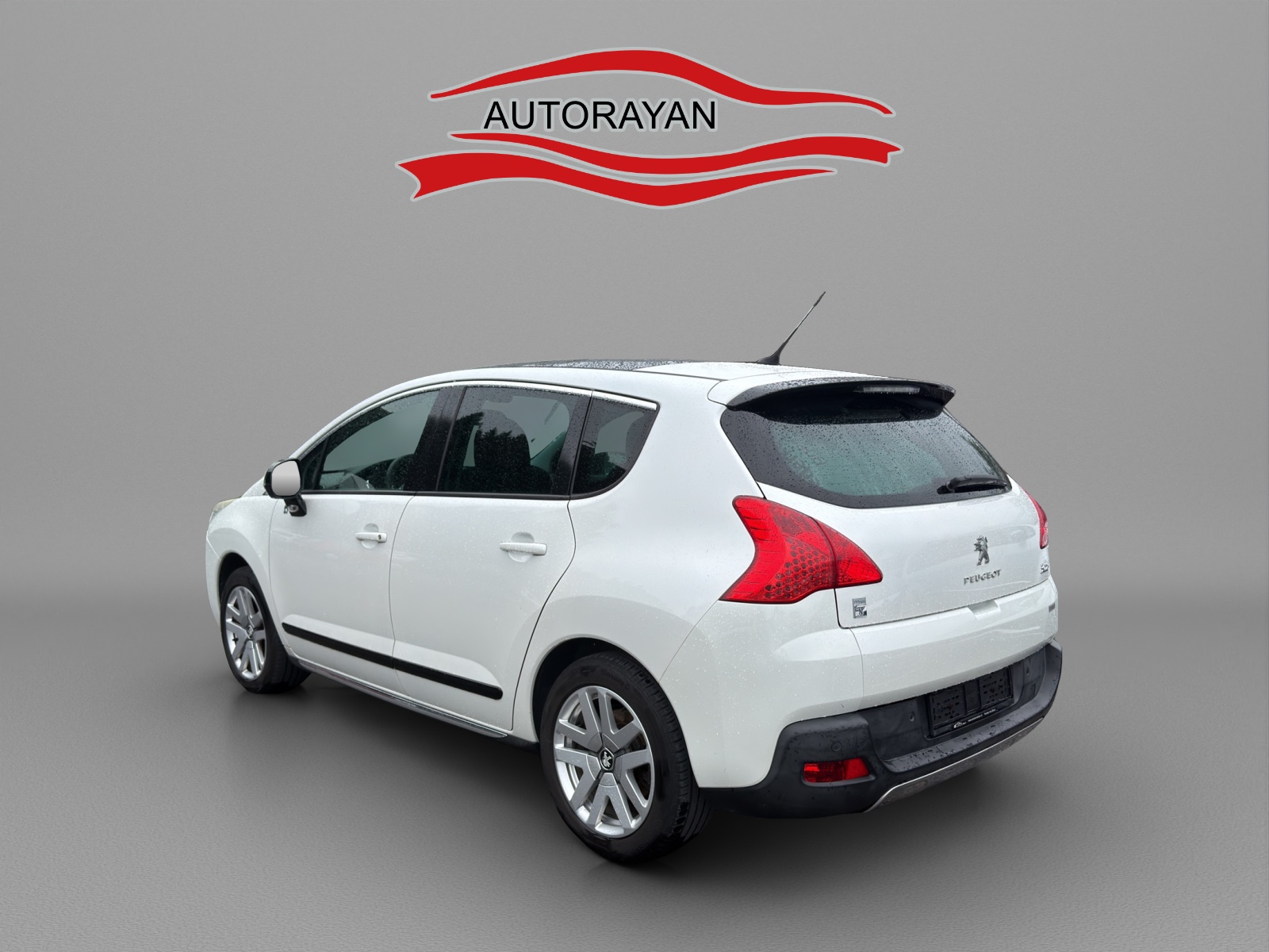 PEUGEOT 3008 HYbrid4 2.0 HDI EGS6-image-4