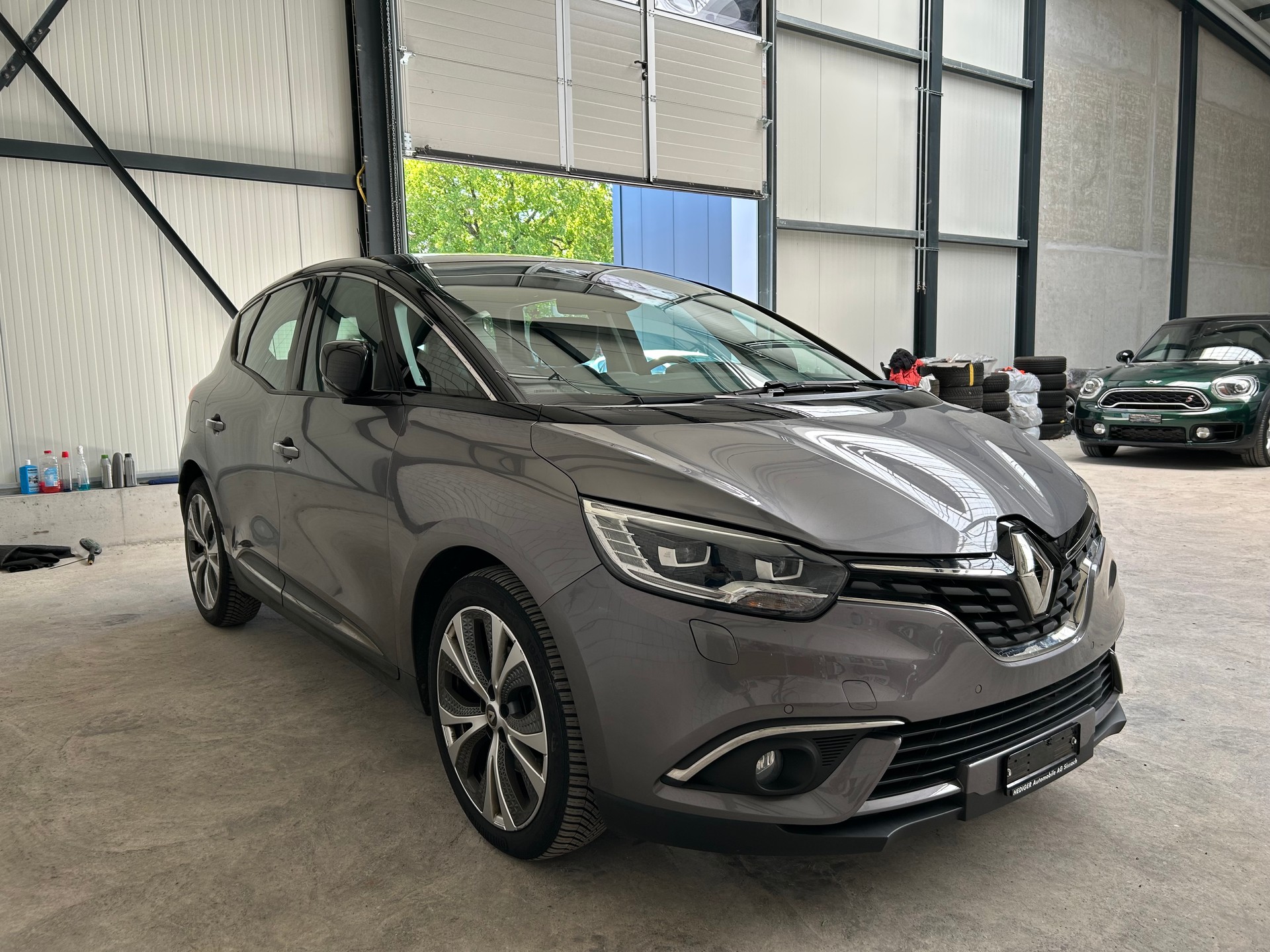 RENAULT Scénic 1.5 dCi Intens EDC-image-2