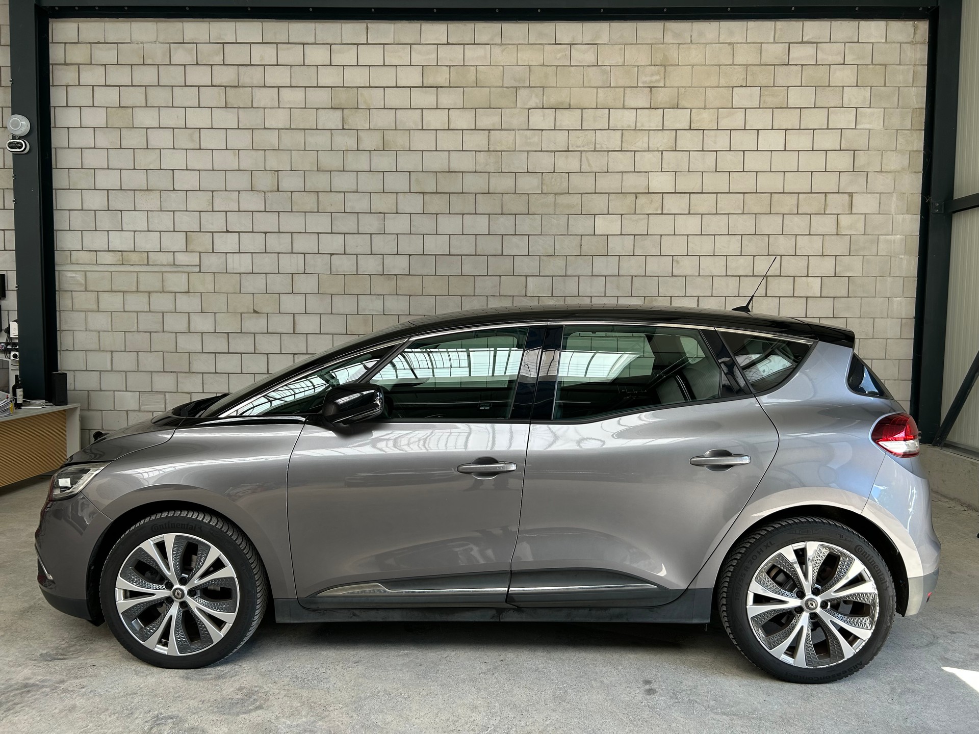 RENAULT Scénic 1.5 dCi Intens EDC-image-0