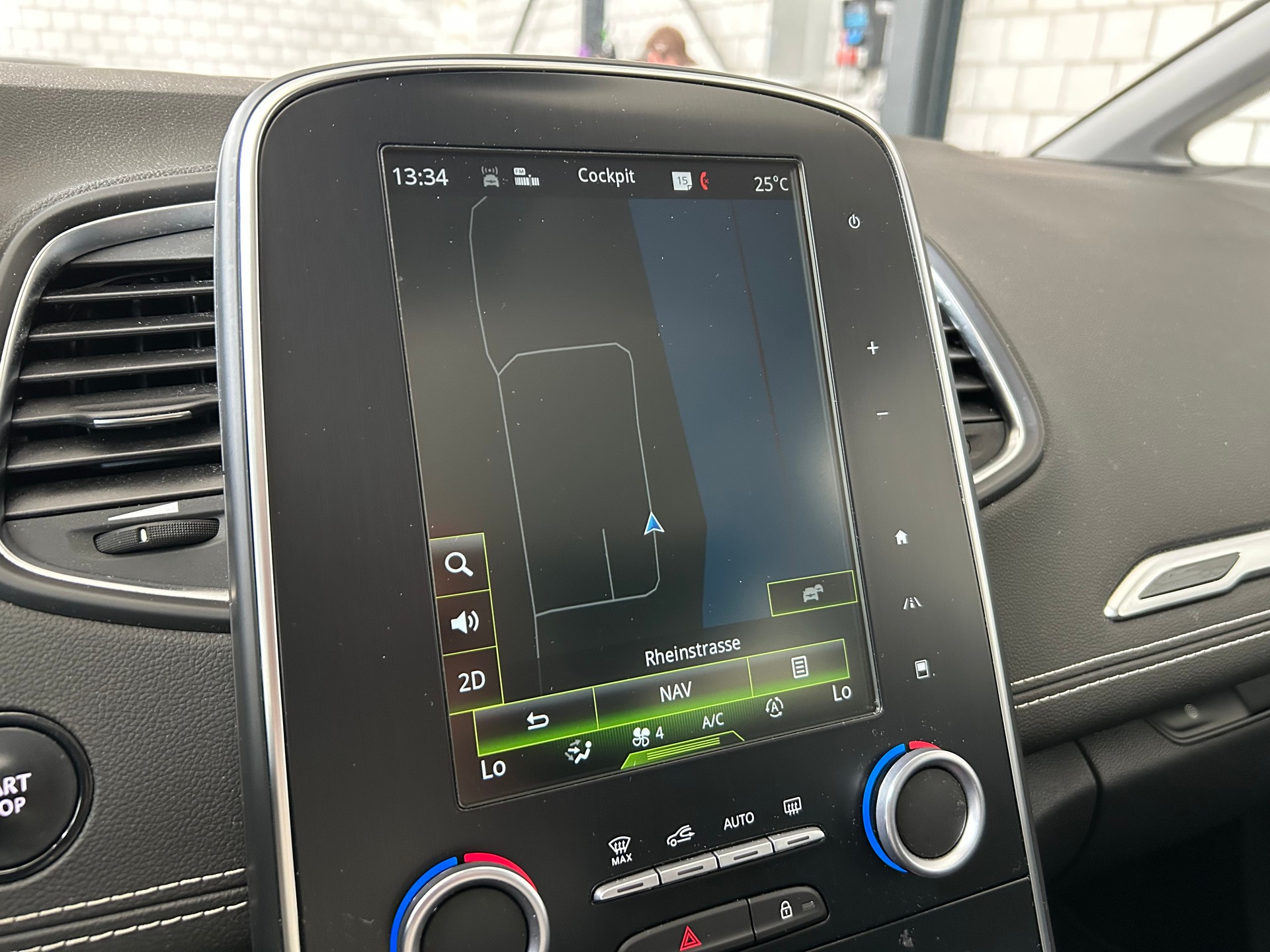 RENAULT Scénic 1.5 dCi Intens EDC-image-12
