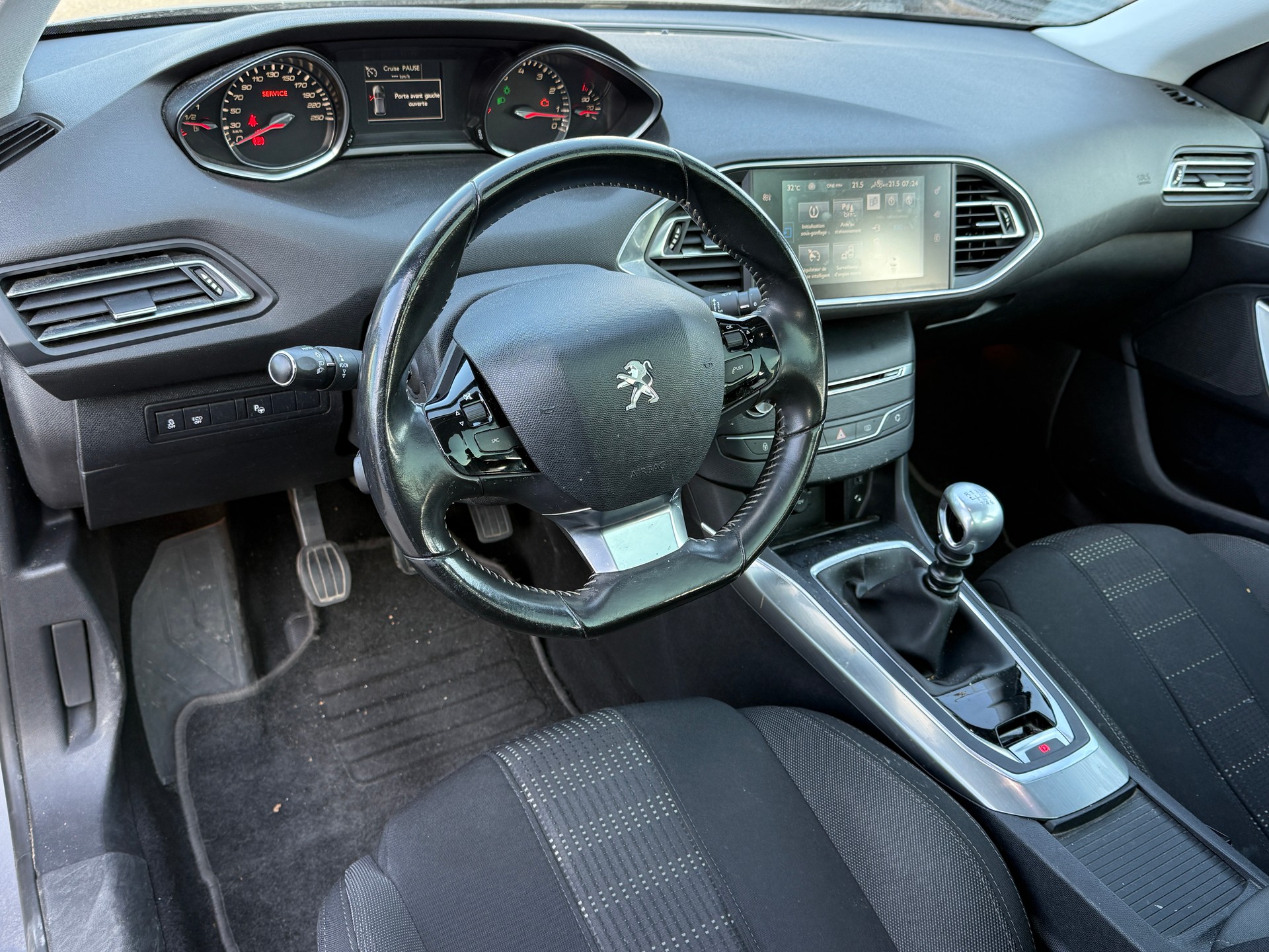 PEUGEOT 308 SW 1.2 THP Allure - Témoin de moteur reste allumé - Problème moteur - Pour Export !-image-17