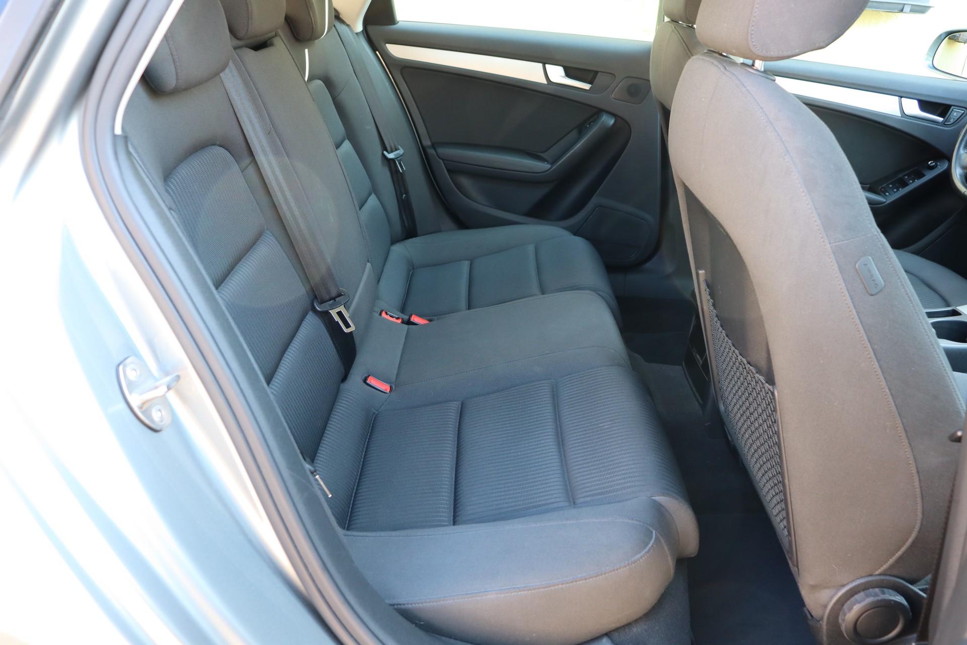 AUDI A4 Avant 1.8 TFSI multitronic-image-13