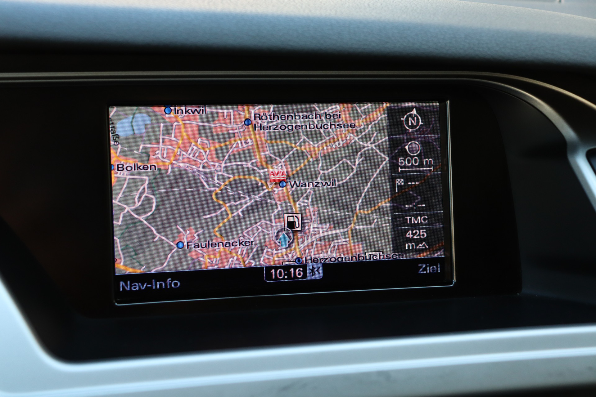 AUDI A4 Avant 1.8 TFSI multitronic-image-16