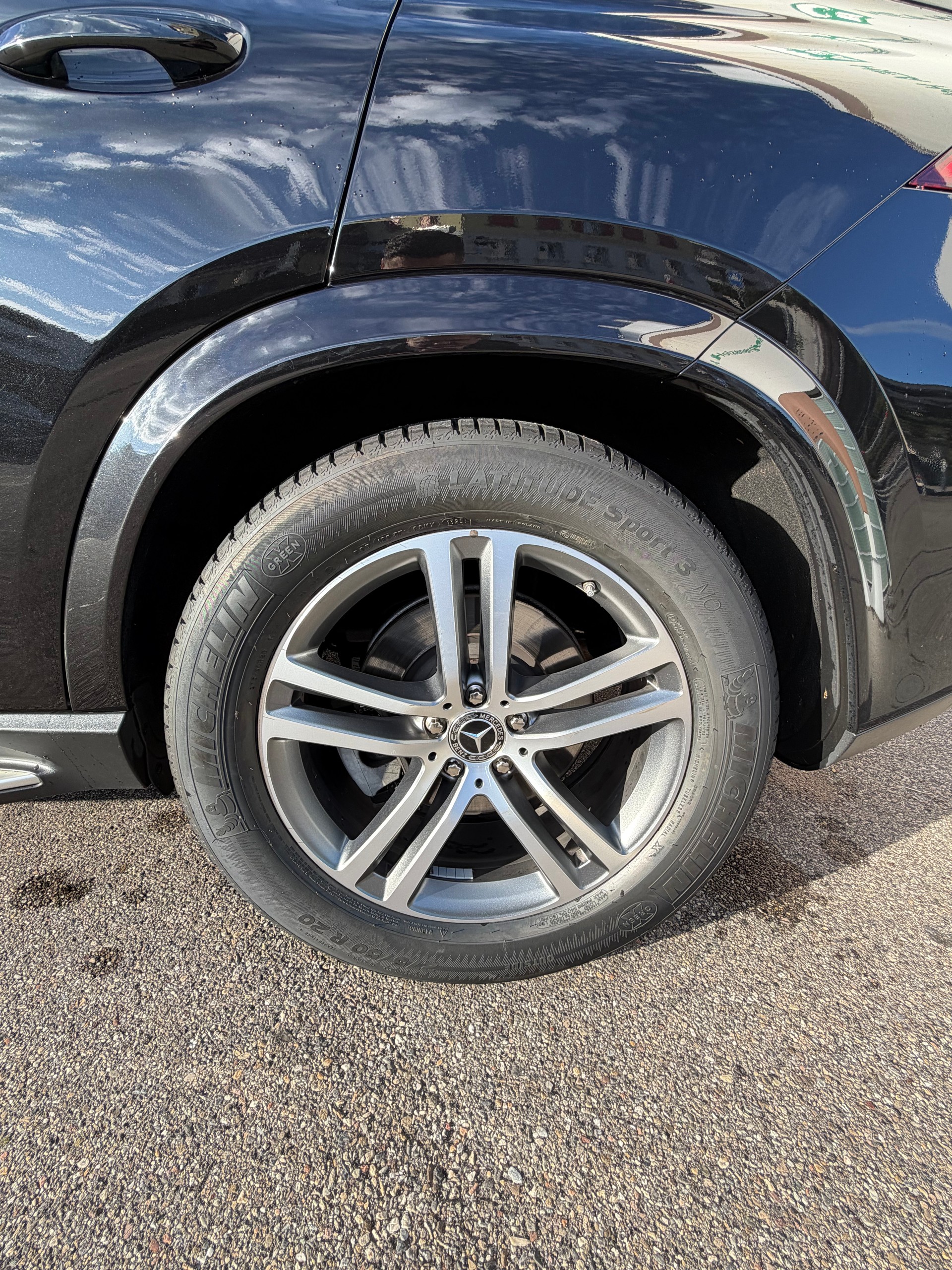 MERCEDES-BENZ GLE 400 d 4Matic AMG Line 9G-Tronic-image-20