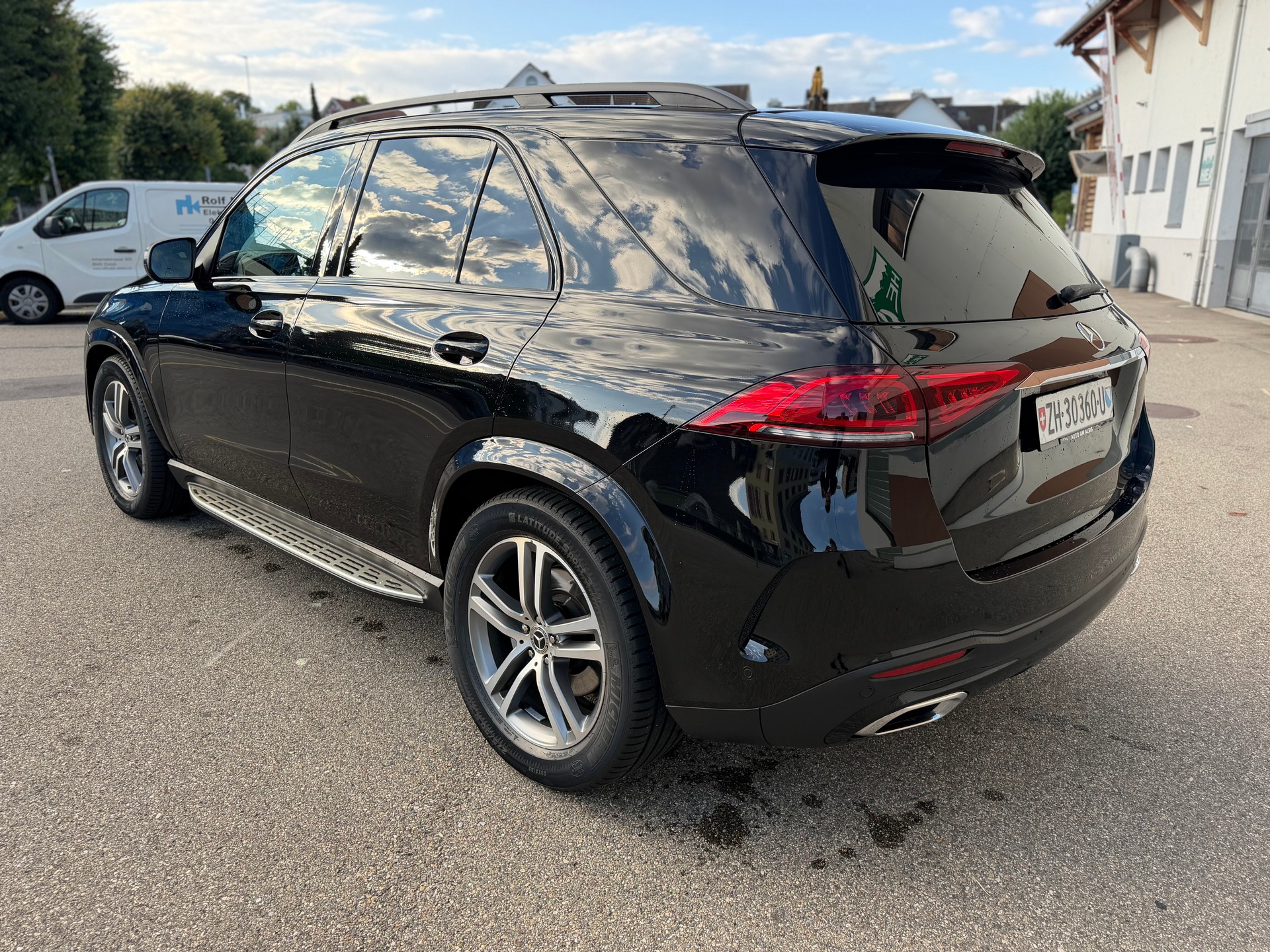 MERCEDES-BENZ GLE 400 d 4Matic AMG Line 9G-Tronic-image-6