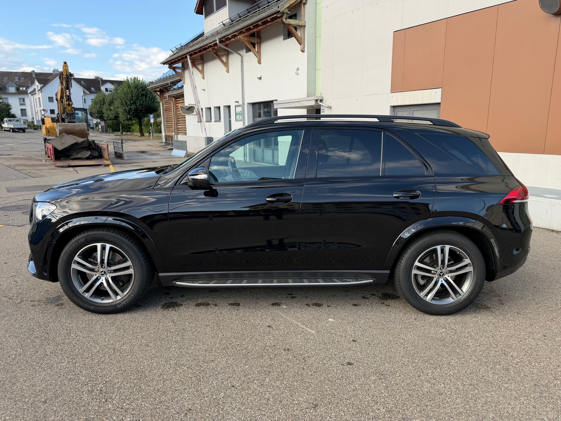 MERCEDES-BENZ GLE 400 d 4Matic AMG Line 9G-Tronic-image-7
