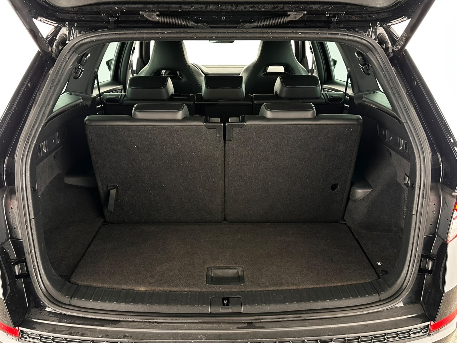 SKODA Kodiaq 2.0 TDI CR SportLine 4x4 DSG / 7 Sitz / Panoramadach / Leasing ab 299.--image-10