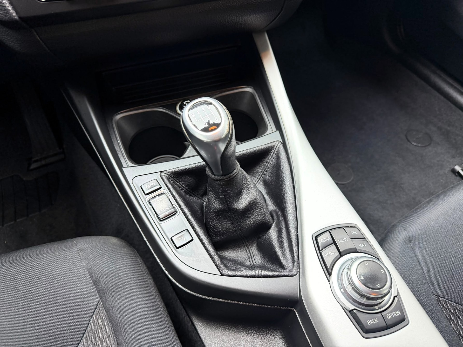 BMW 114i Business-image-13