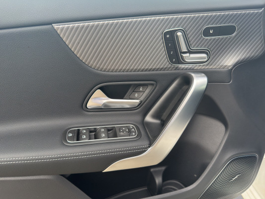 MERCEDES-BENZ A 250 4Matic 8G-DCT-image-9