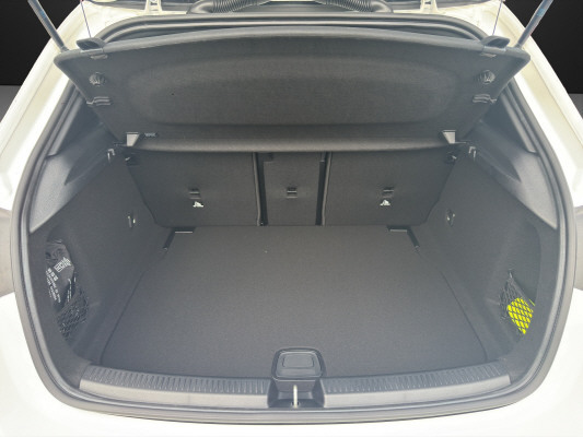 MERCEDES-BENZ A 250 4Matic 8G-DCT-image-12