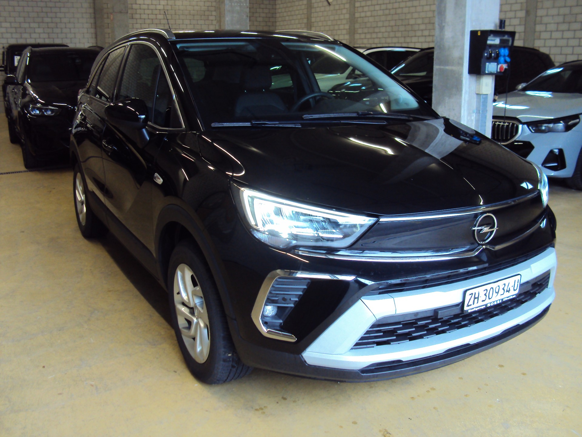 OPEL Crossland 1.2i Elegance Automat Blitz-image-0