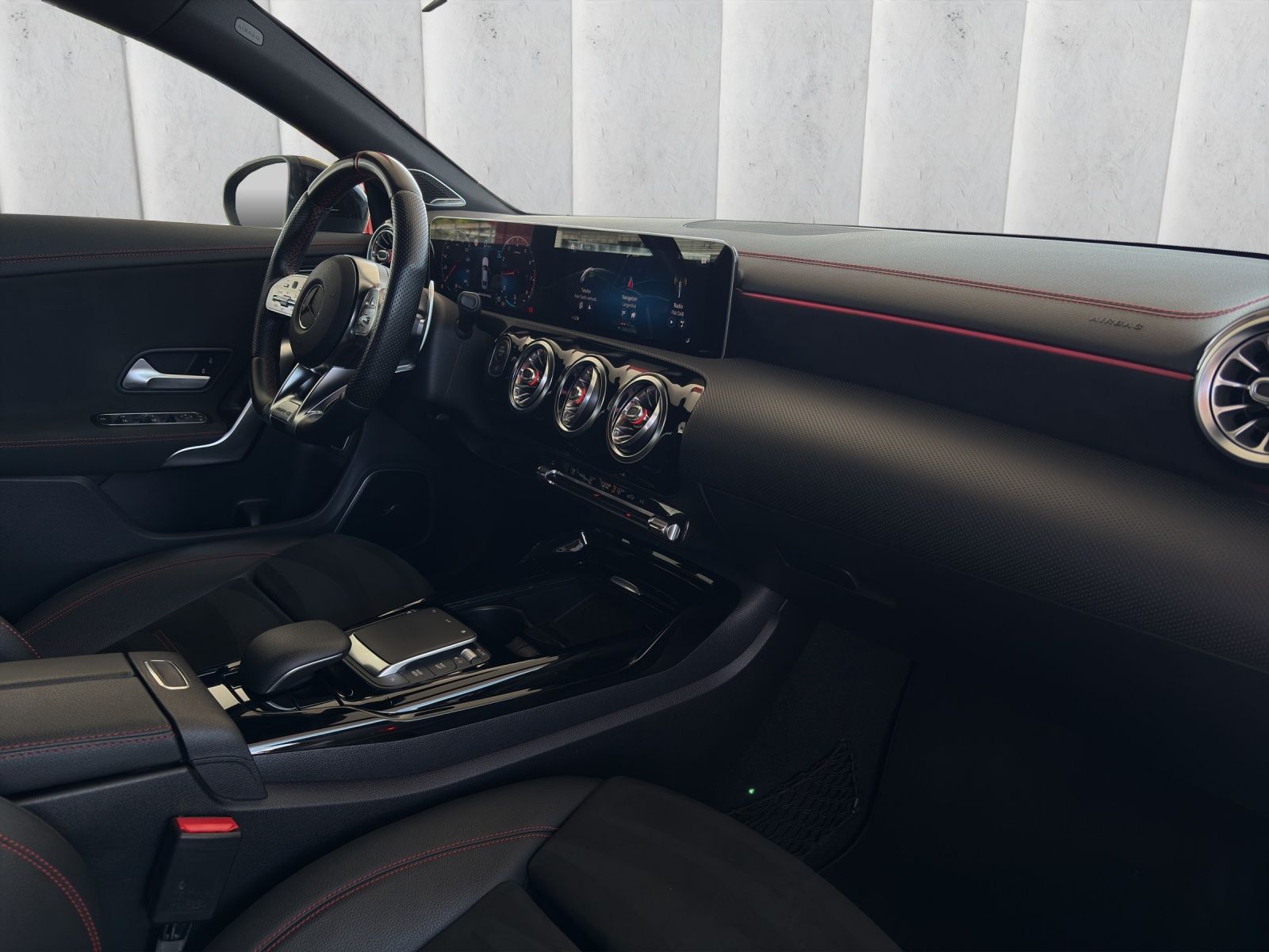 MERCEDES-BENZ CLA 35 AMG 4Matic 7G-DCT-image-15