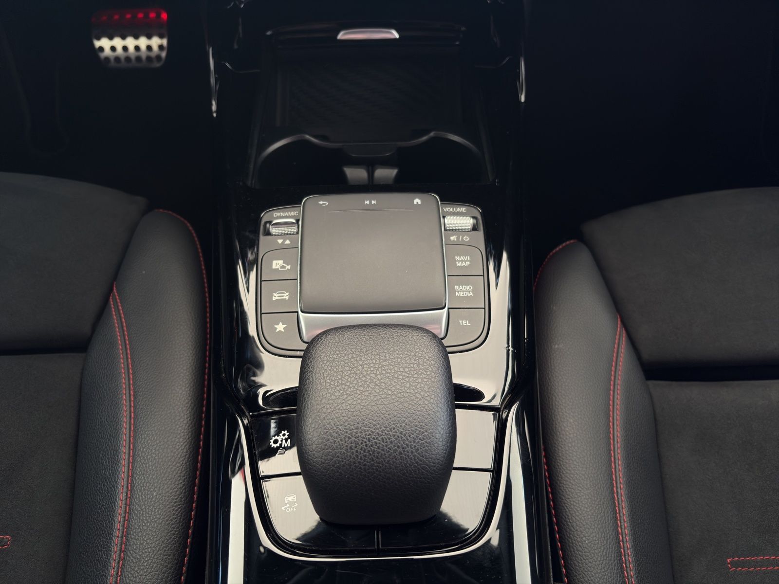 MERCEDES-BENZ CLA 35 AMG 4Matic 7G-DCT-image-14