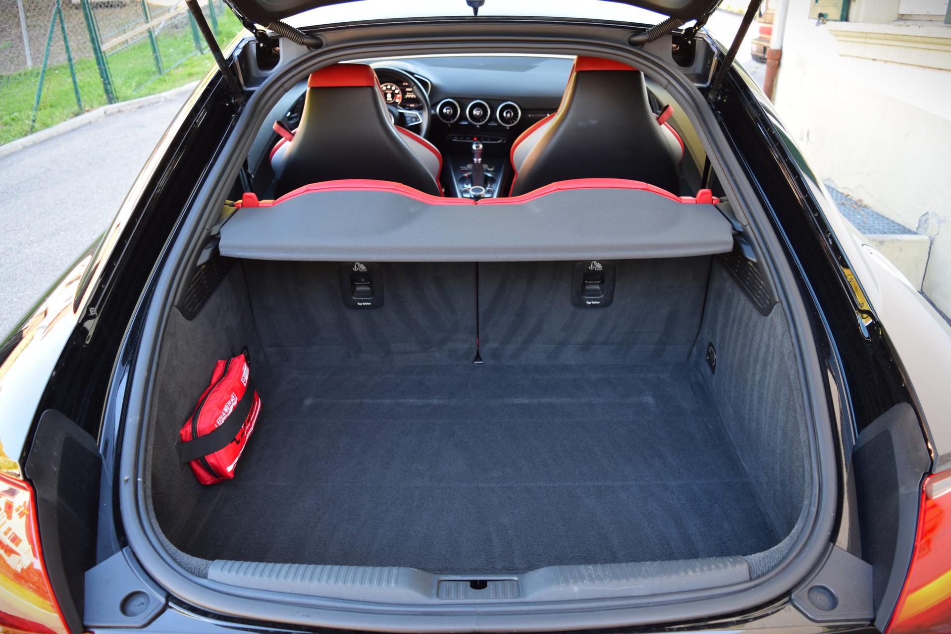 AUDI TTS Coupé 2.0 TFSI quattro S-tronic-image-15