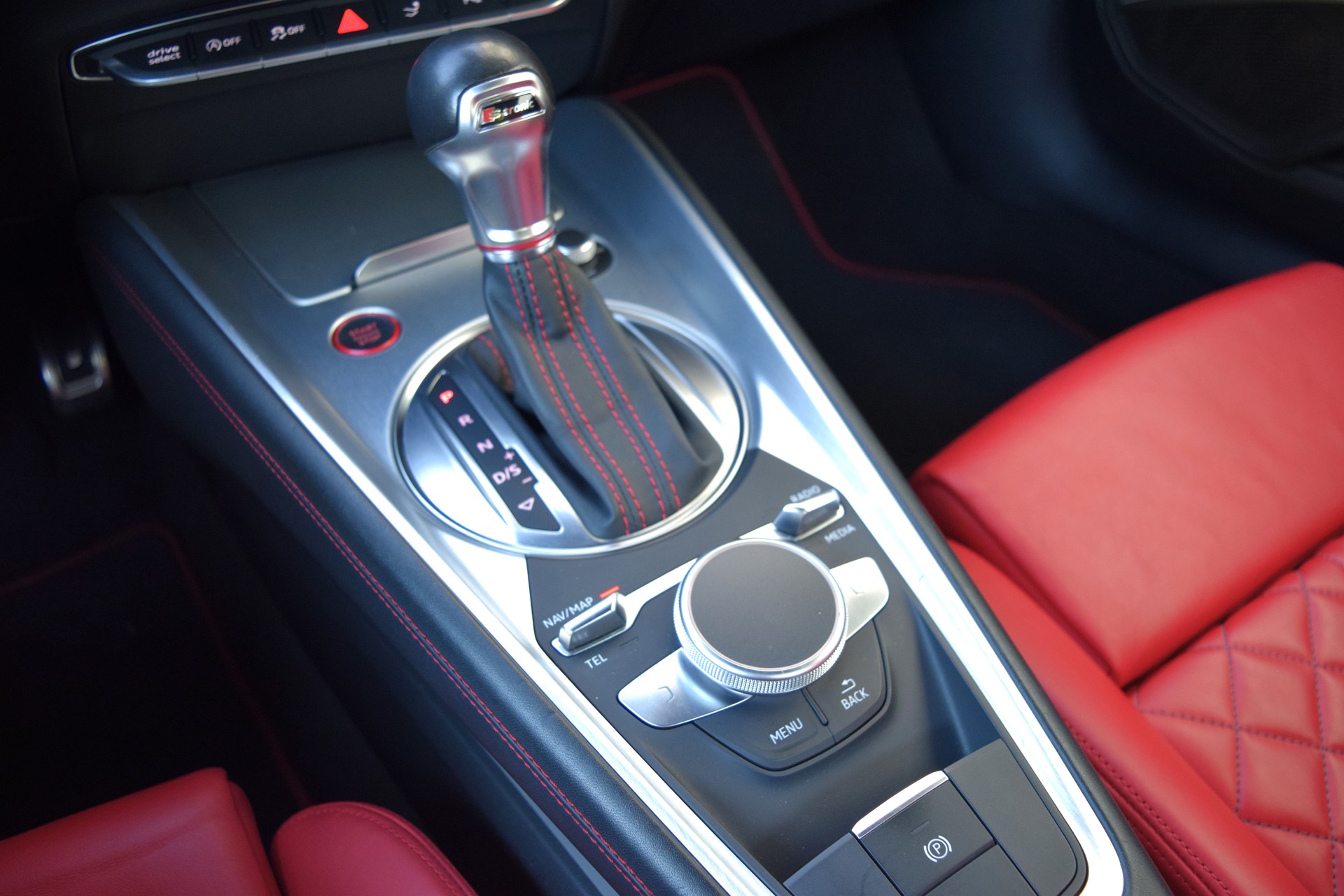 AUDI TTS Coupé 2.0 TFSI quattro S-tronic-image-3