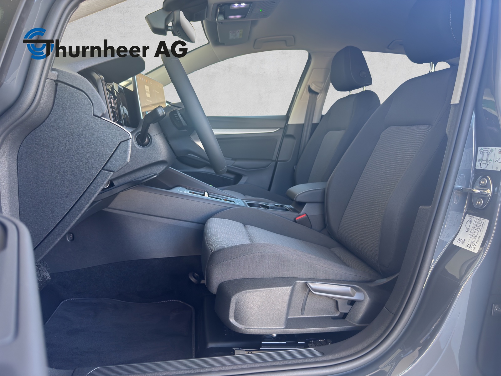 VW Golf 1.5 e TSI mHEV Value DSG-image-8
